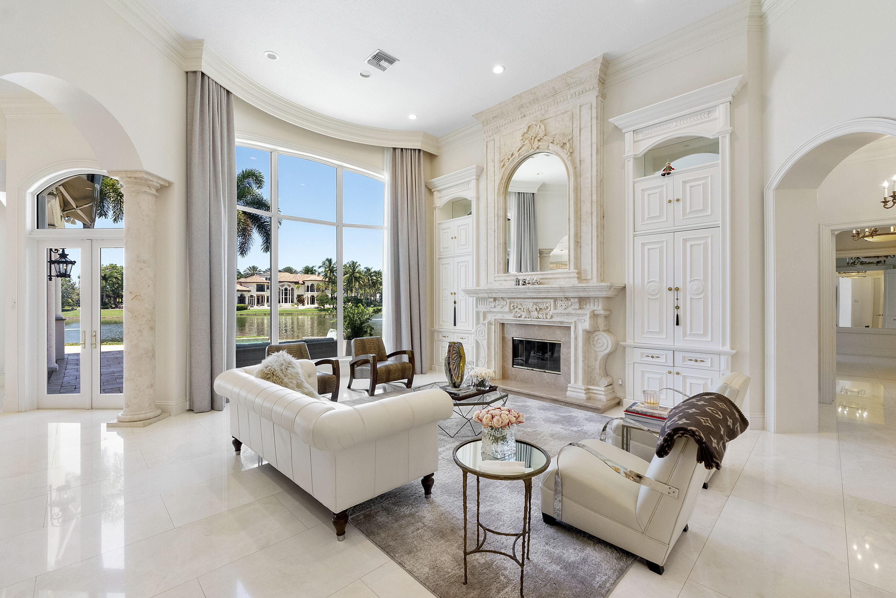 ENCLAVE - Residential