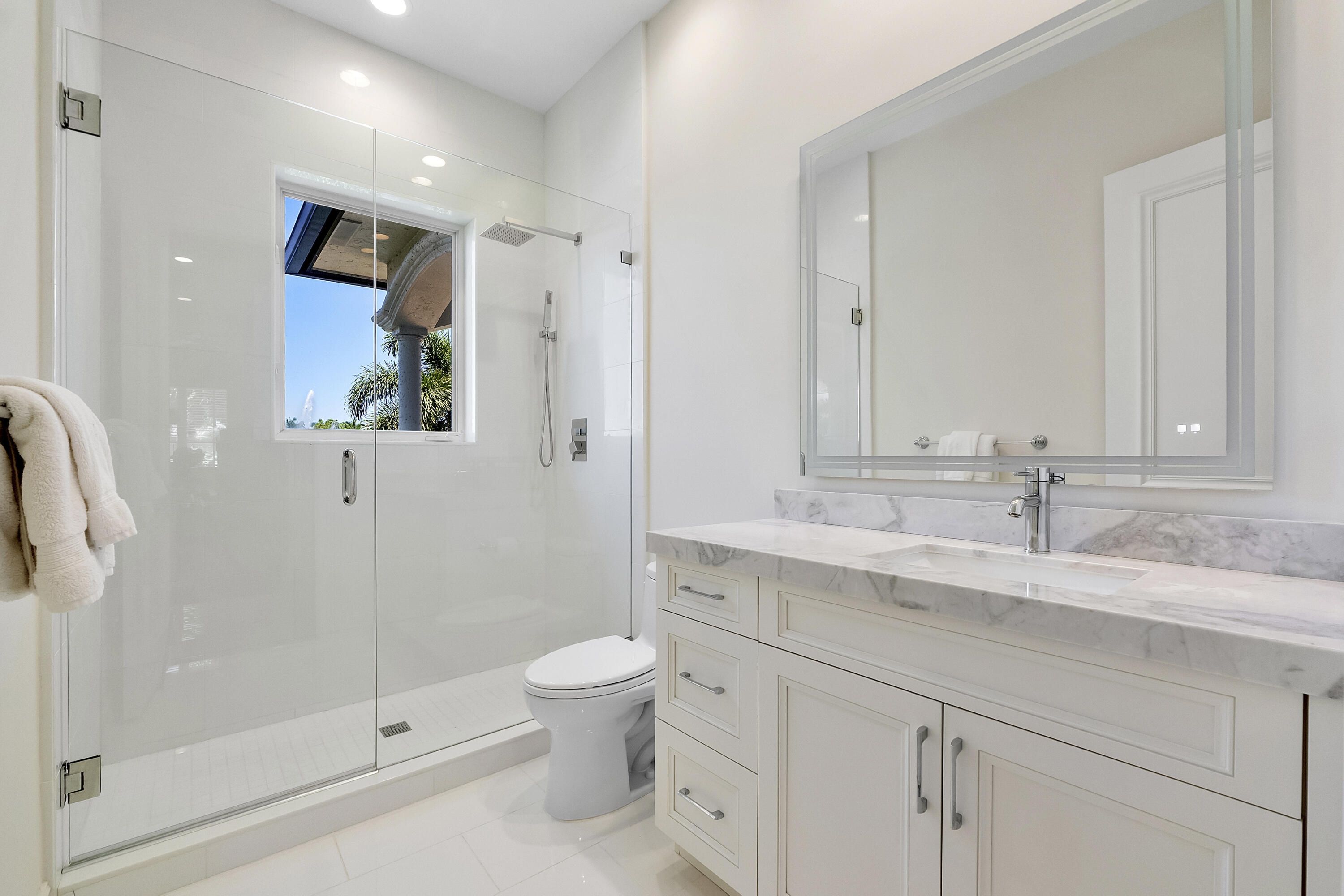 ENCLAVE - Residential