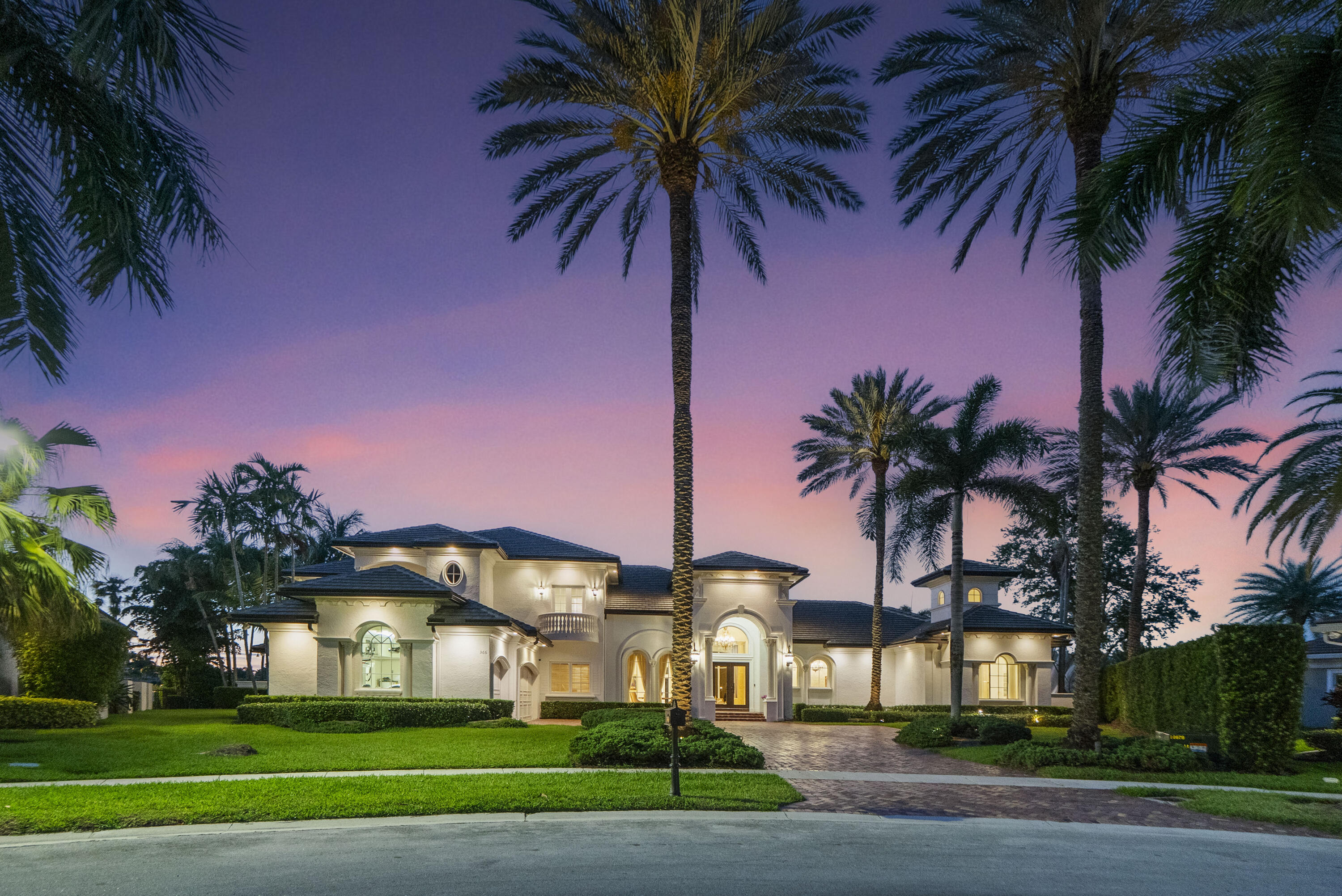 ENCLAVE - Residential