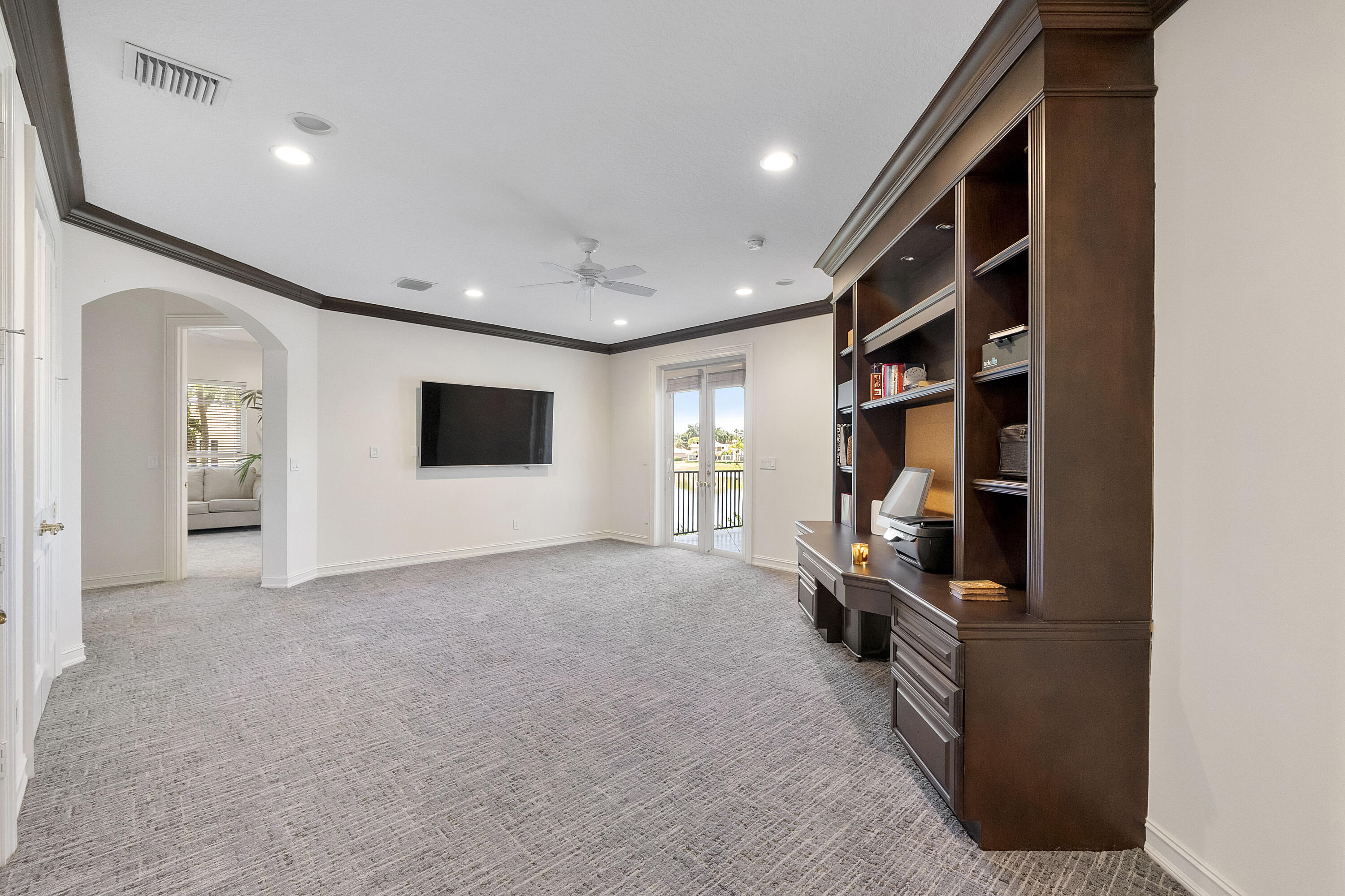 ENCLAVE - Residential