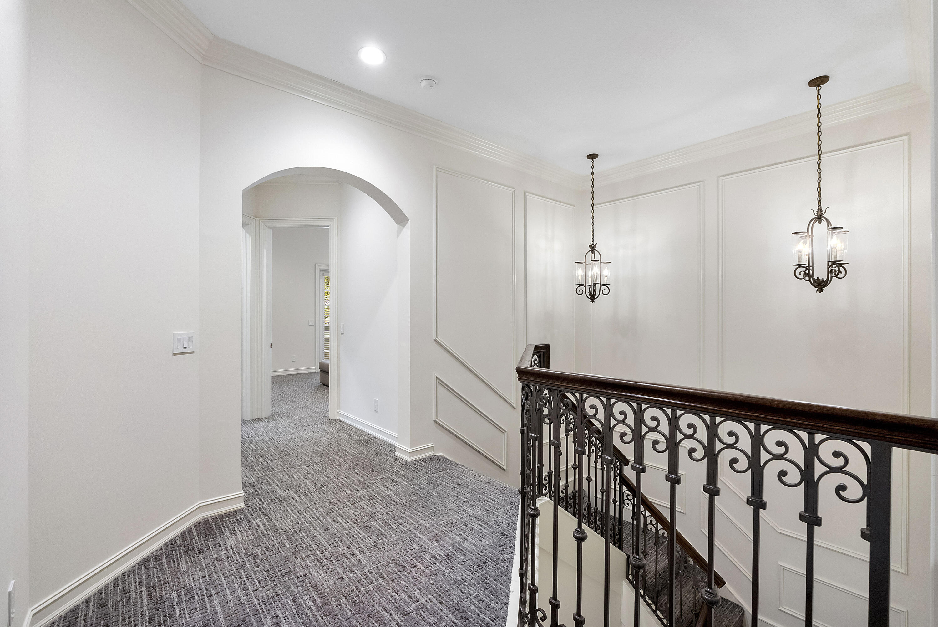 ENCLAVE - Residential