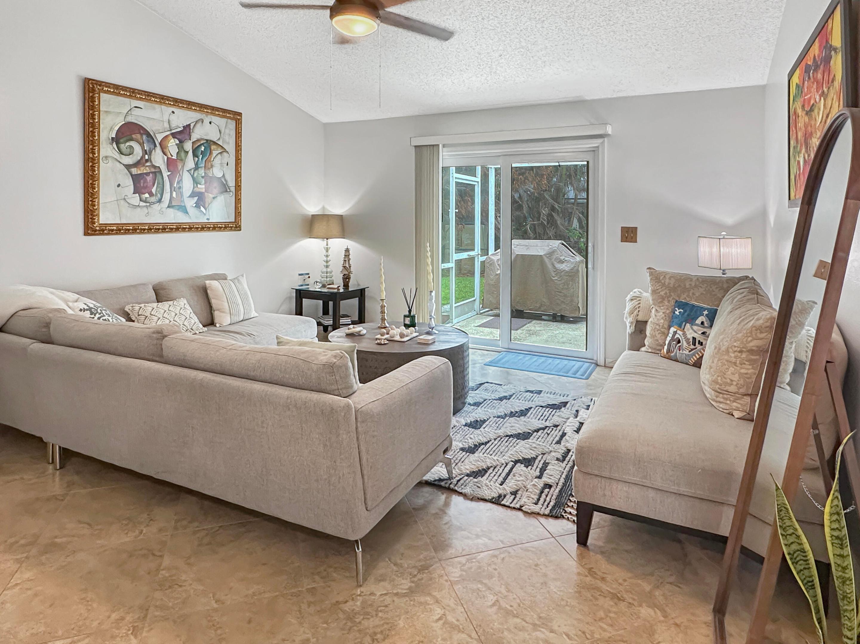 SEBASTIAN HIGHLANDS UNIT 17 - Residential