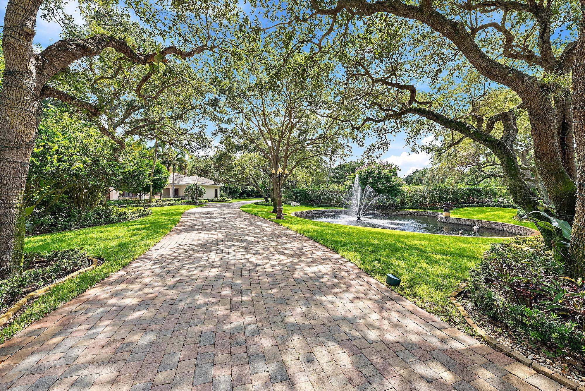 SEVEN OAKS - Residential