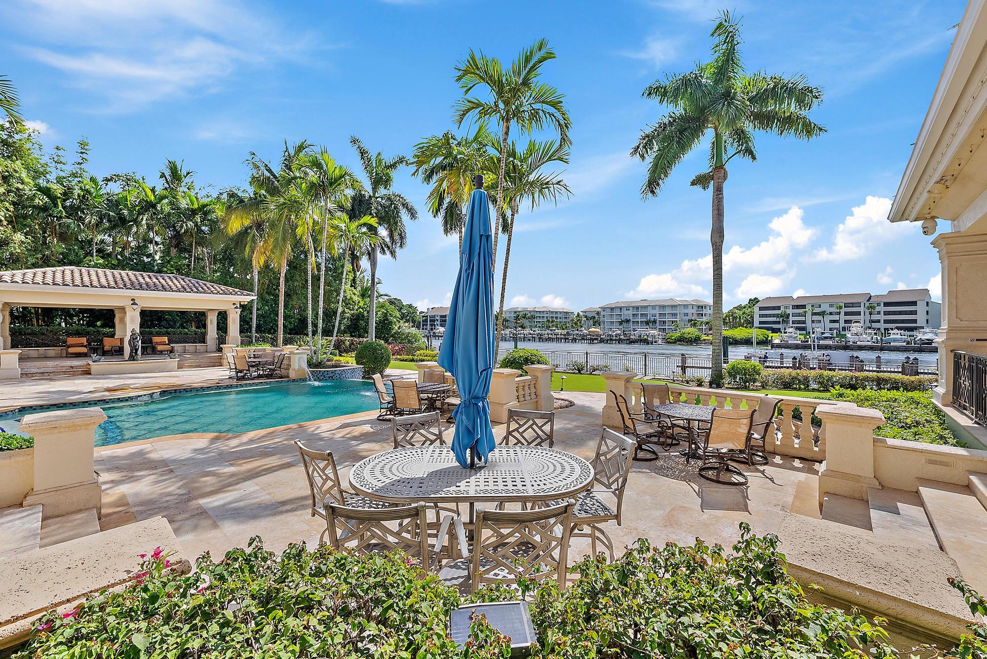 SEVEN OAKS - Residential