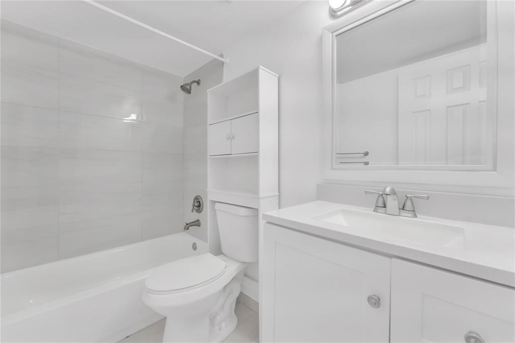 LAGO GRANDE ONE CONDO - Residential Lease