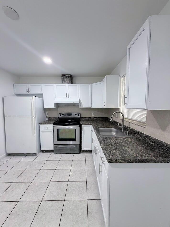 ROYAL PALM ESTATES 4 - Residential Lease
