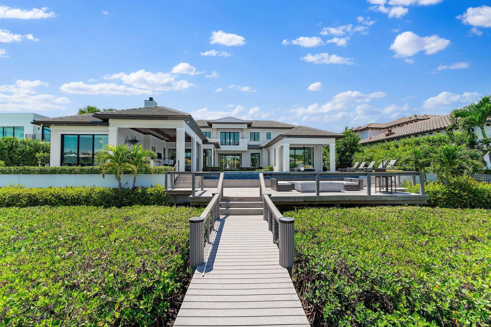 ADMIRALS COVE - Residential