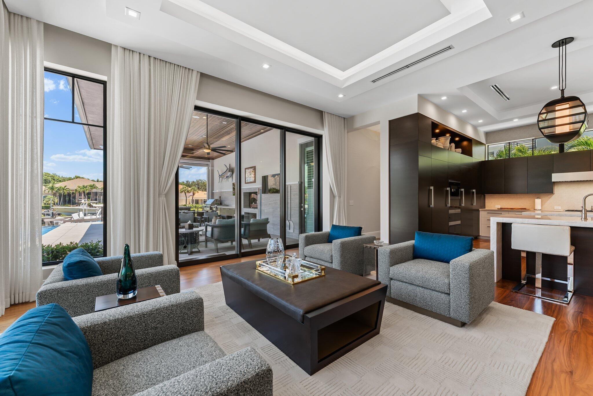 ADMIRALS COVE - Residential