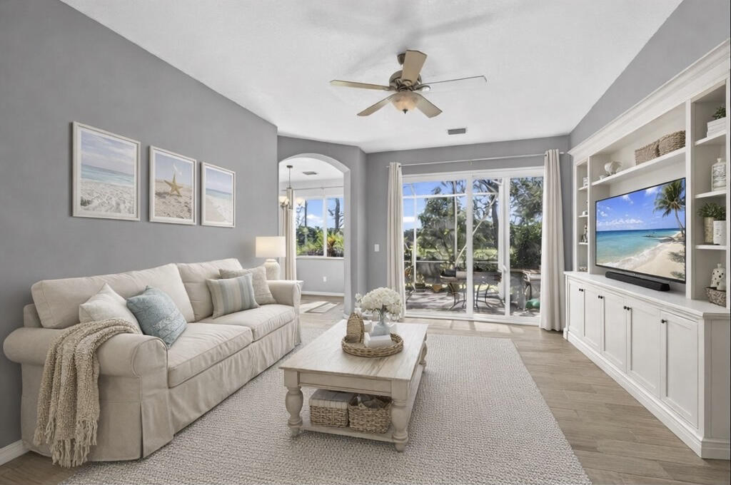 SEMINOLE ESTATES & TOWNHOMES - Residential