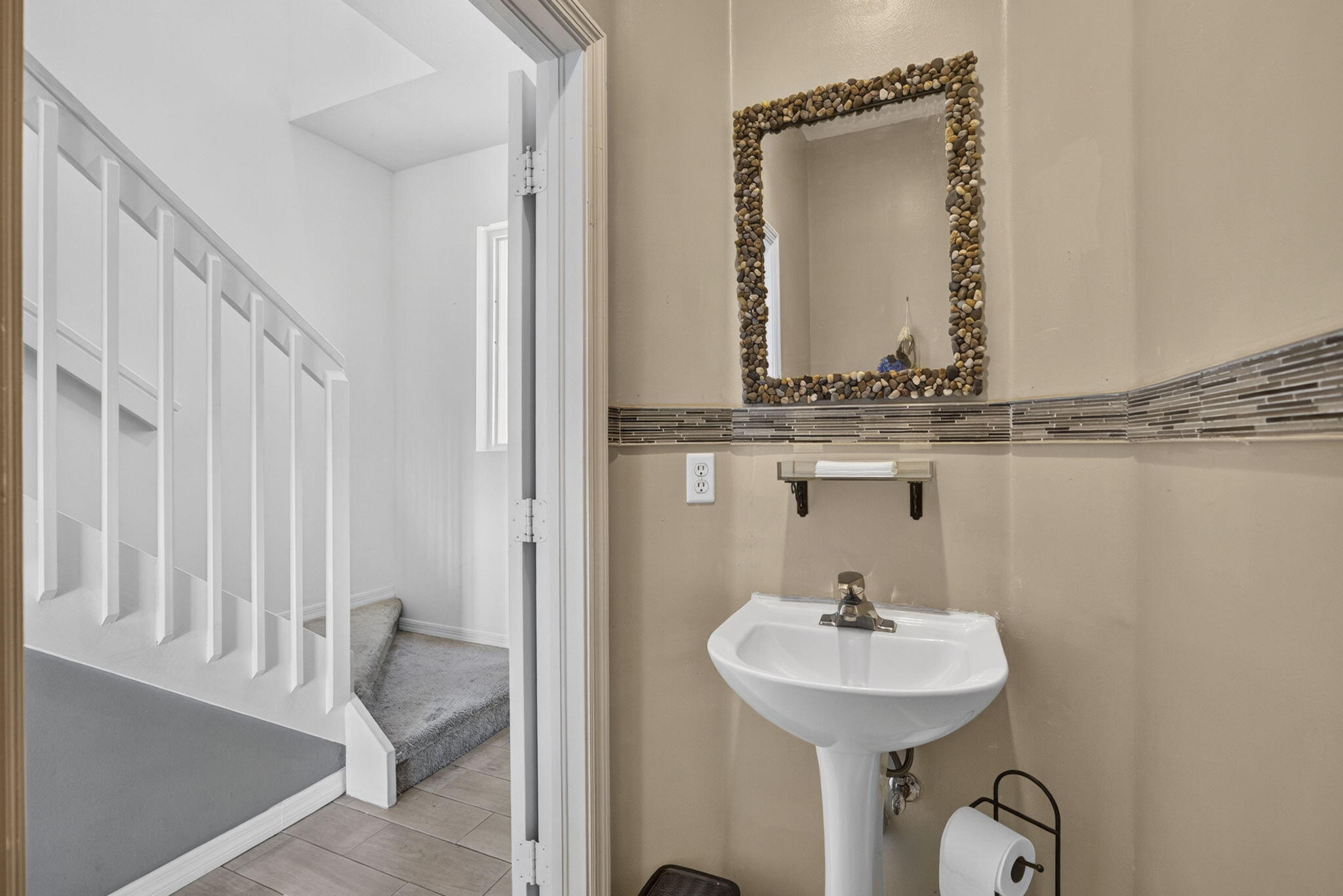 SEMINOLE ESTATES & TOWNHOMES - Residential