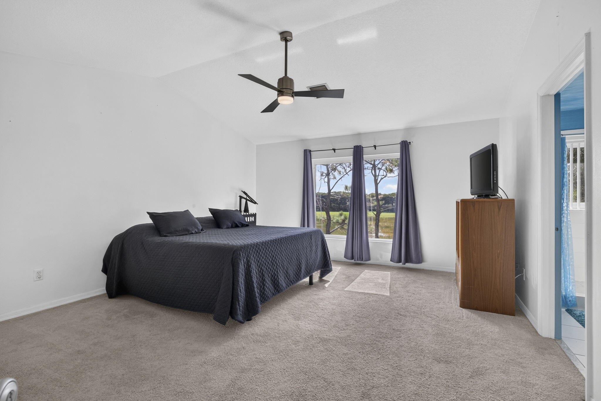 SEMINOLE ESTATES & TOWNHOMES - Residential