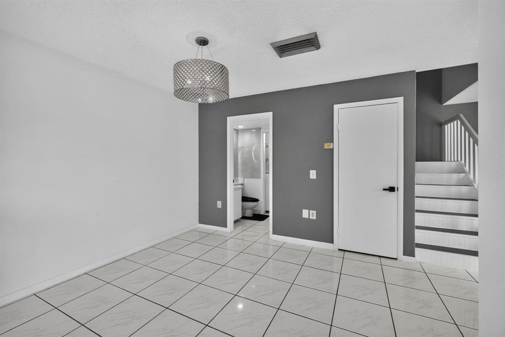 MERIDIAN PARK - Residential