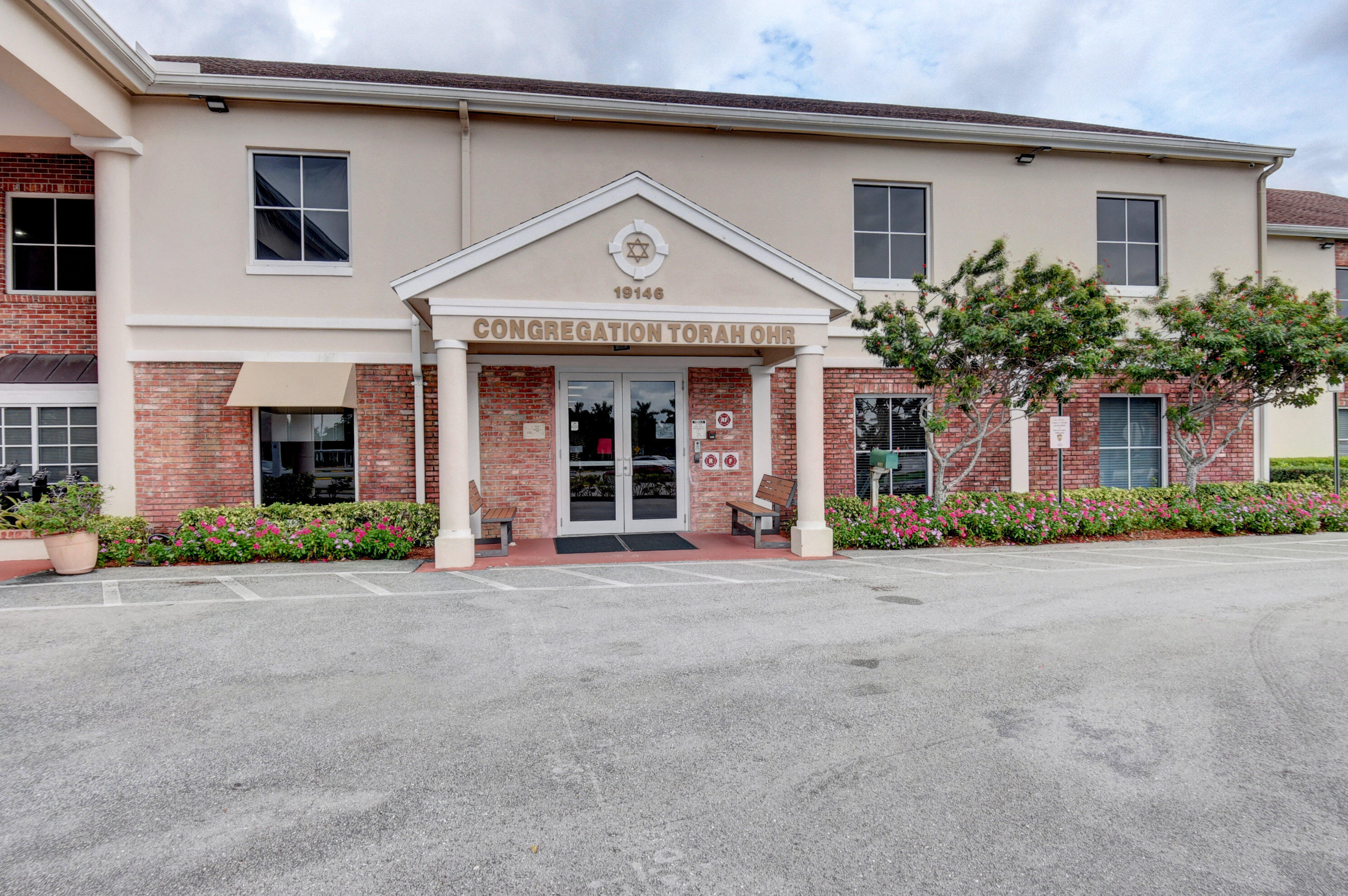 SUFFOLK AT CENTURY VILLAGE CONDO - Residential