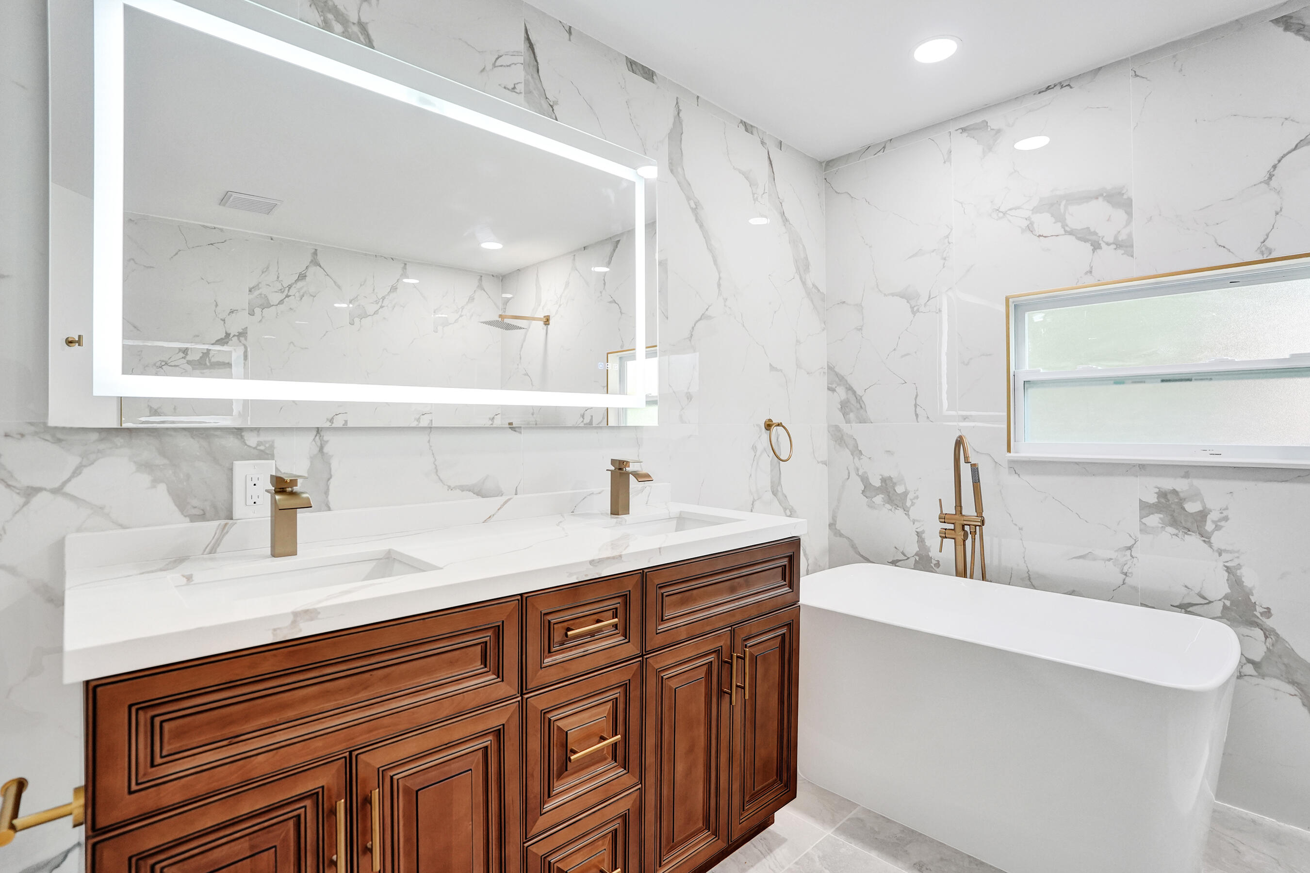 HOLIDAY SPRINGS EAST - Residential