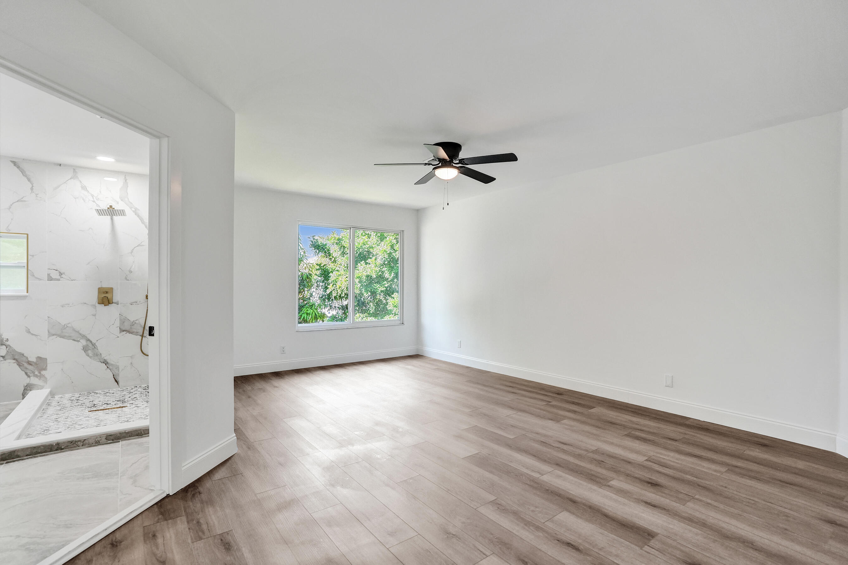 HOLIDAY SPRINGS EAST - Residential