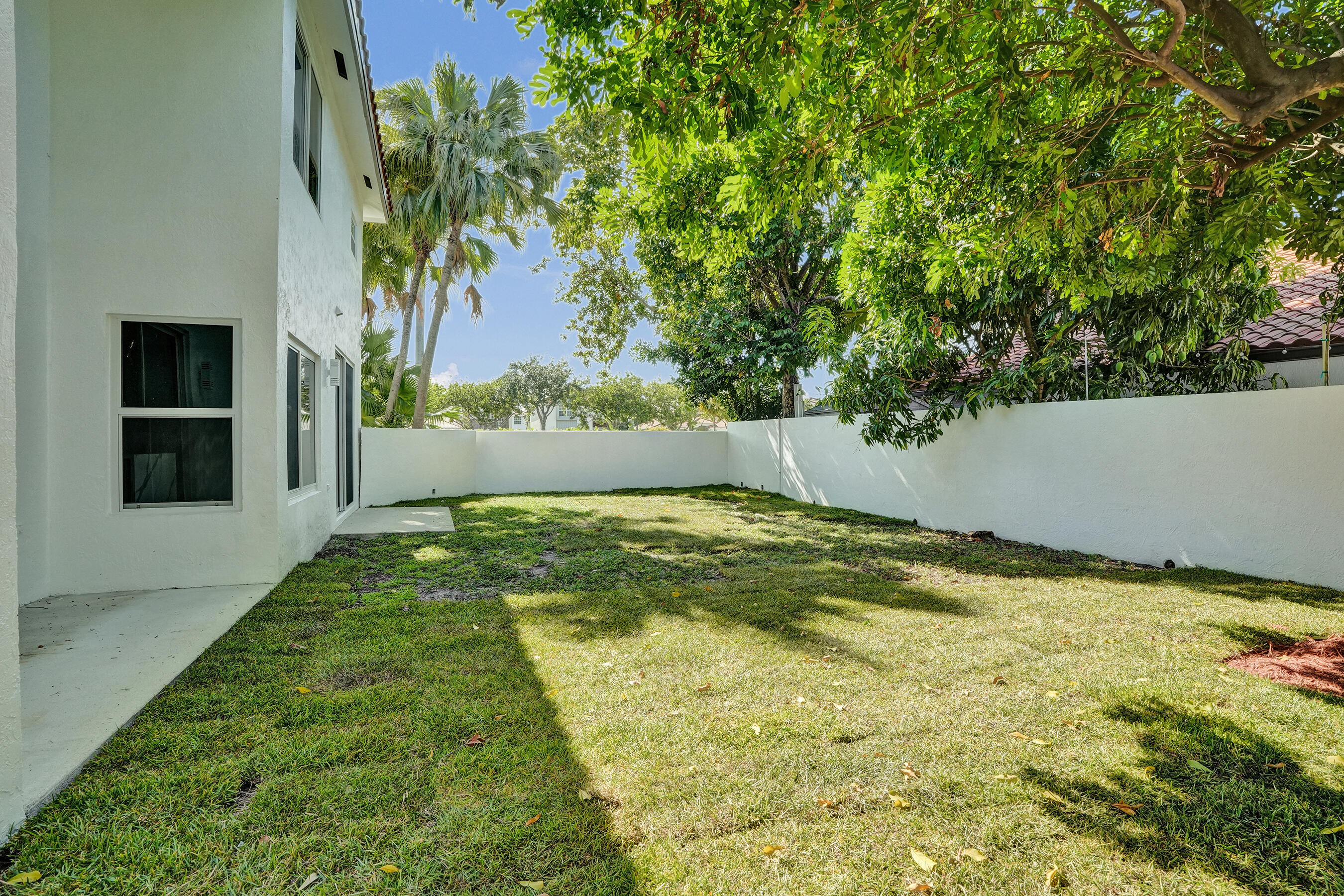 HOLIDAY SPRINGS EAST - Residential