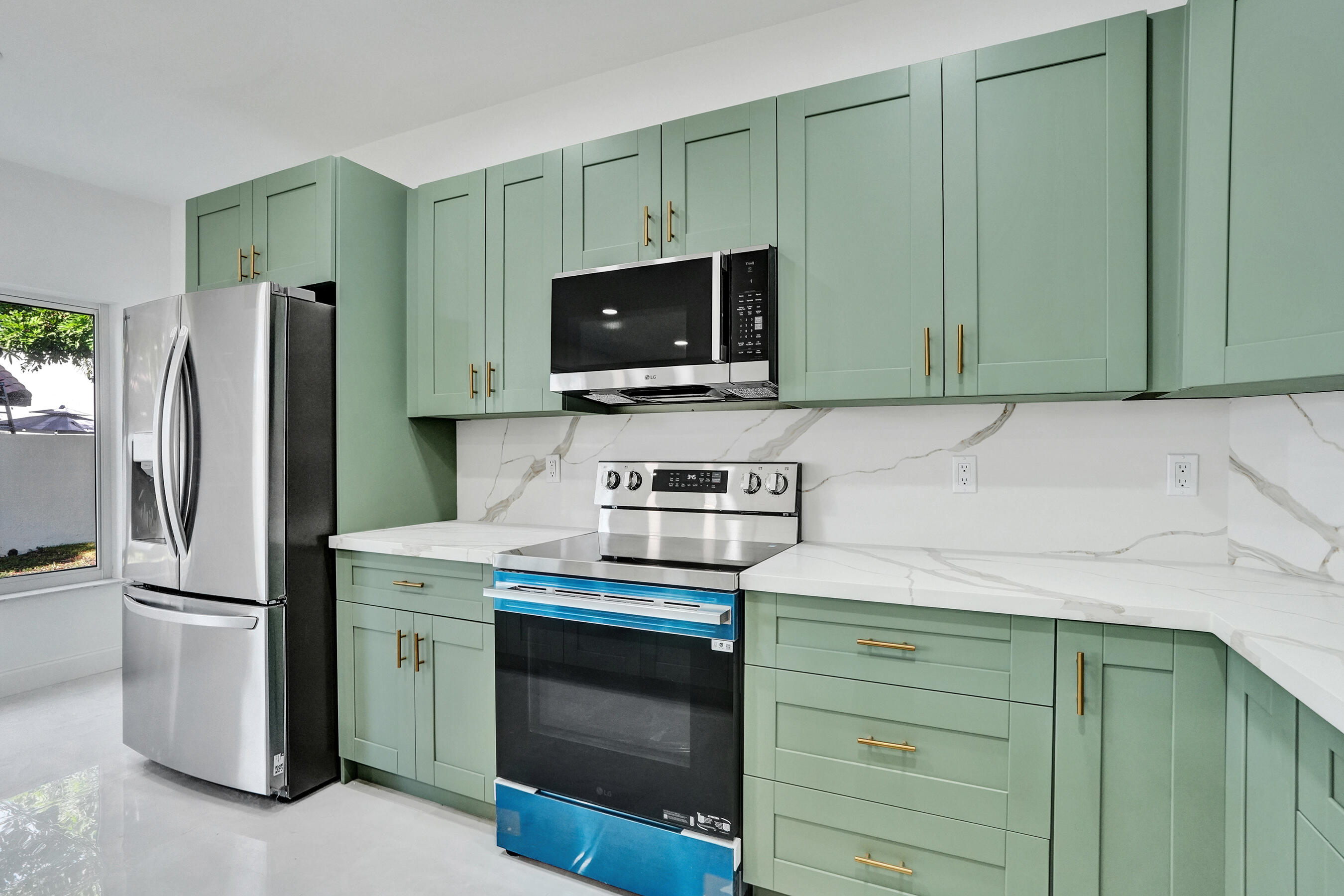 HOLIDAY SPRINGS EAST - Residential