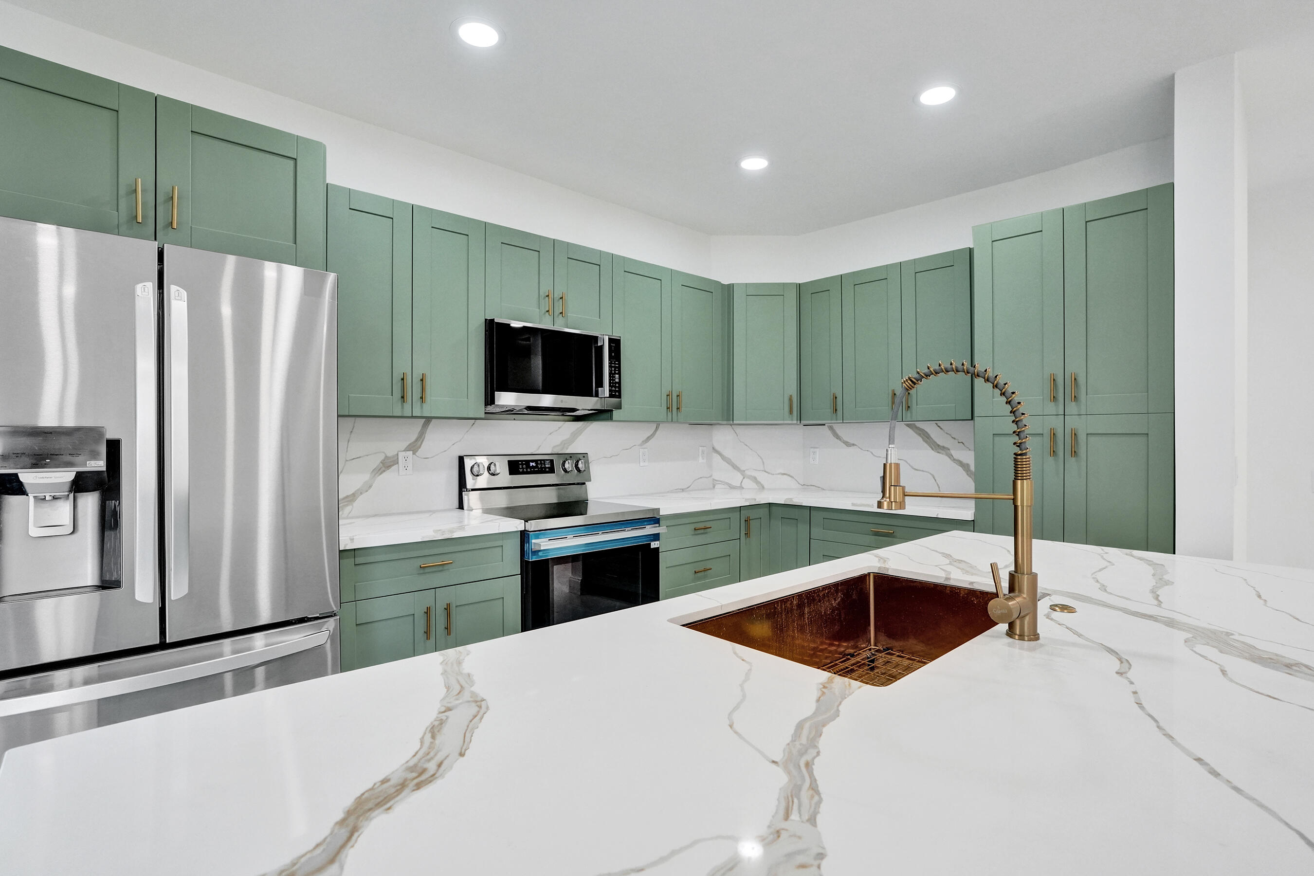HOLIDAY SPRINGS EAST - Residential