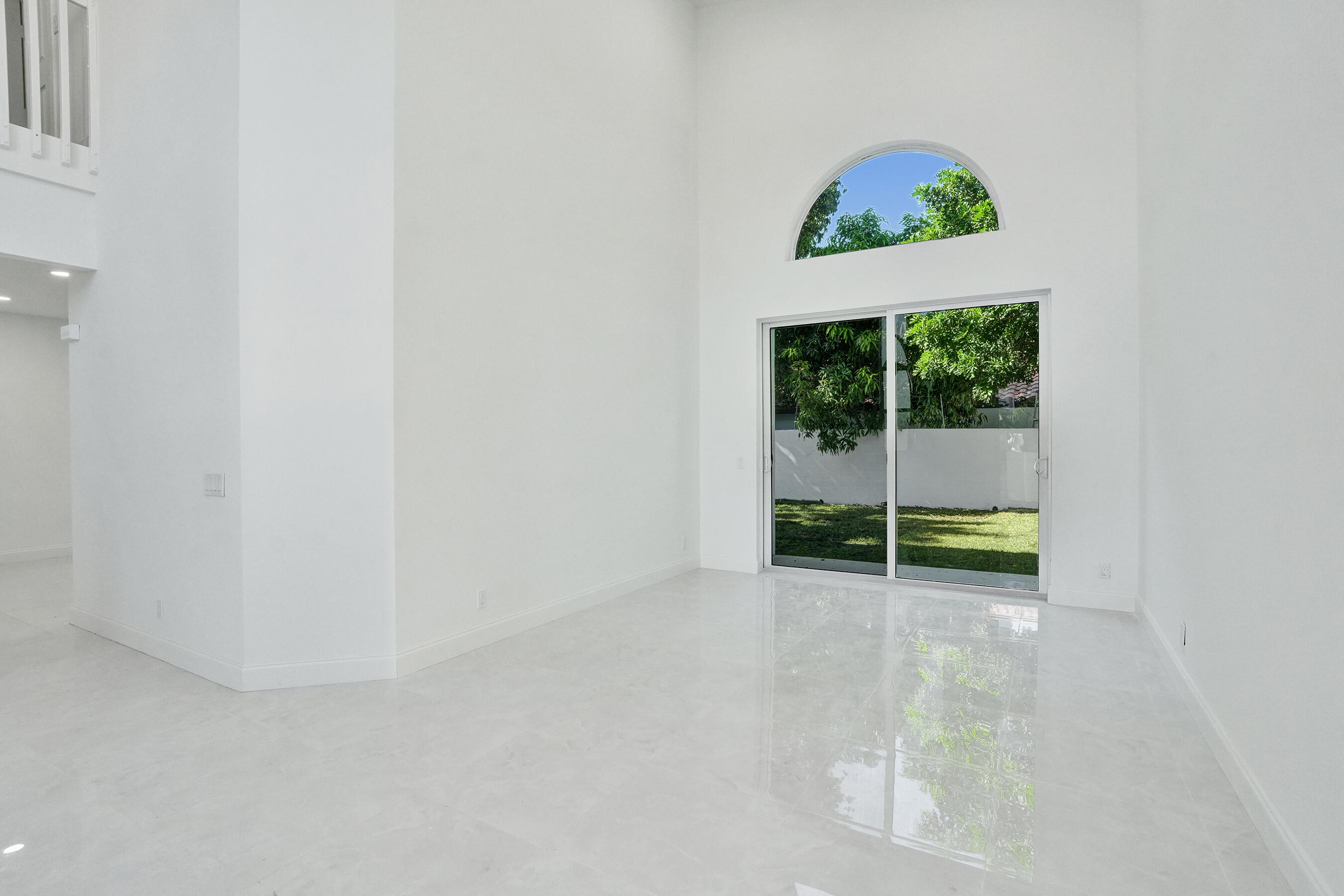 HOLIDAY SPRINGS EAST - Residential