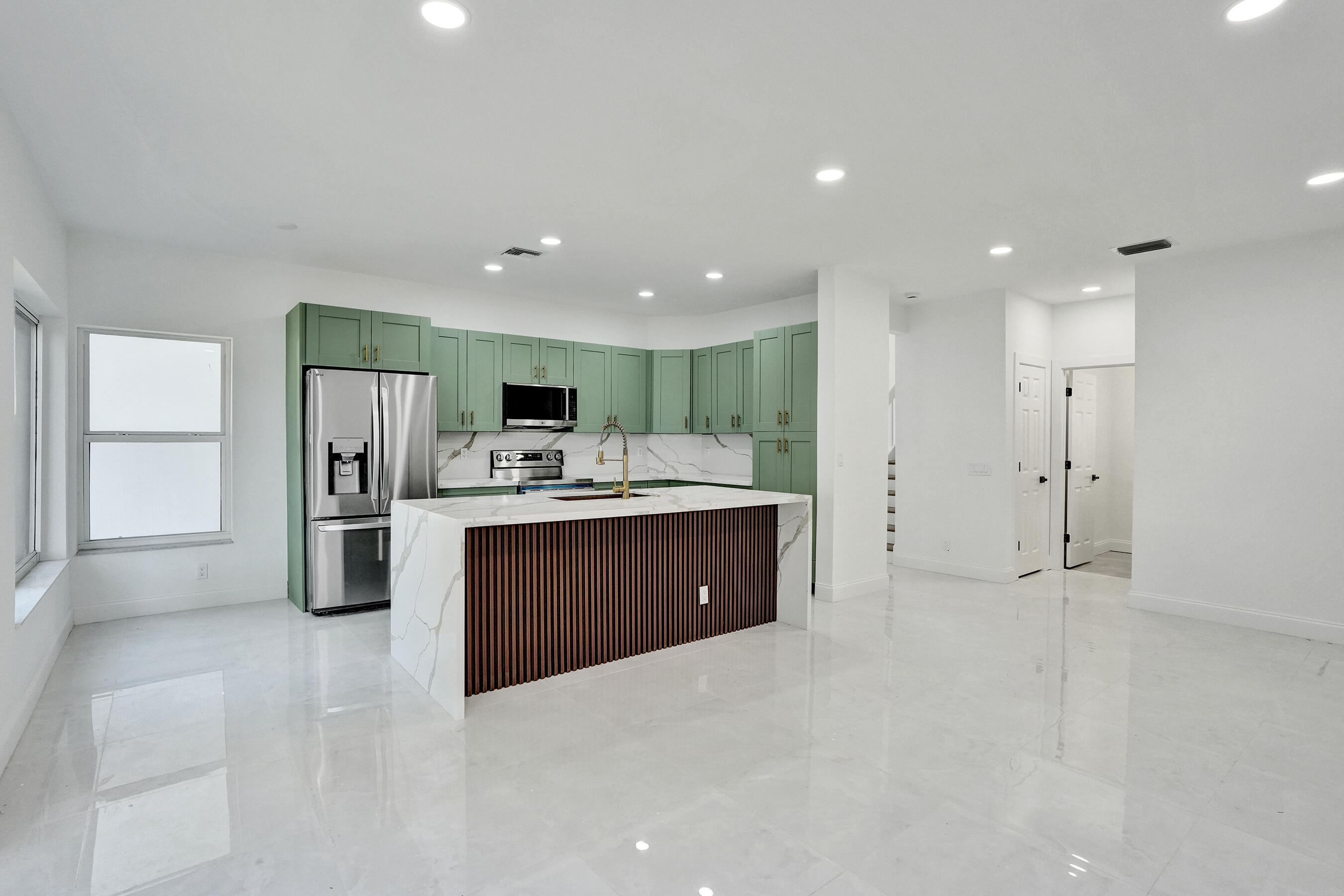 HOLIDAY SPRINGS EAST - Residential