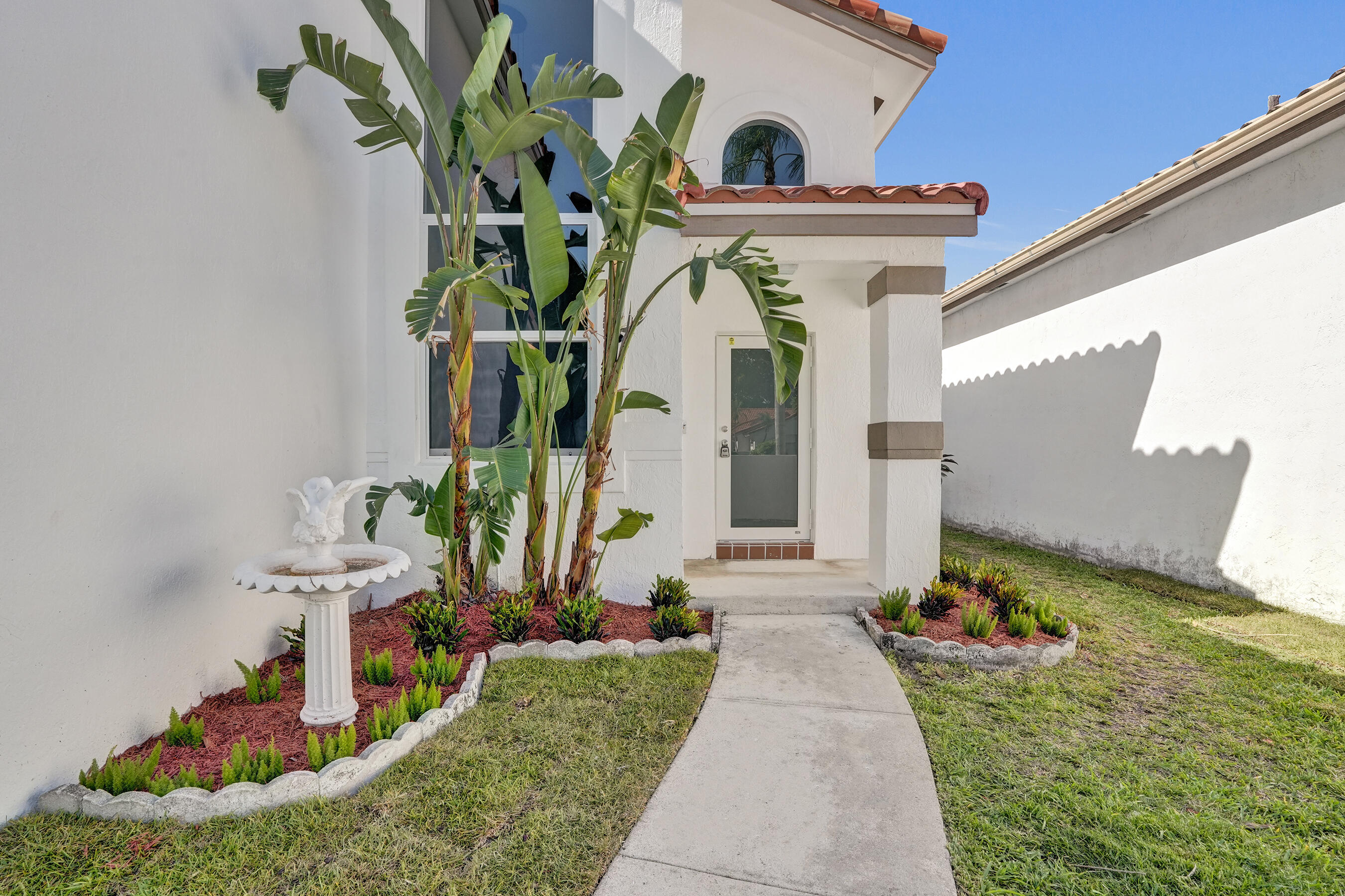 HOLIDAY SPRINGS EAST - Residential