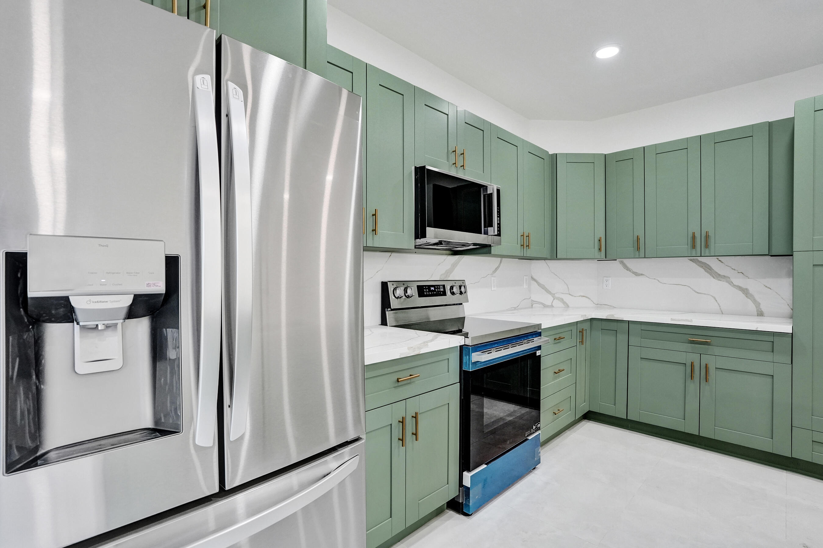 HOLIDAY SPRINGS EAST - Residential