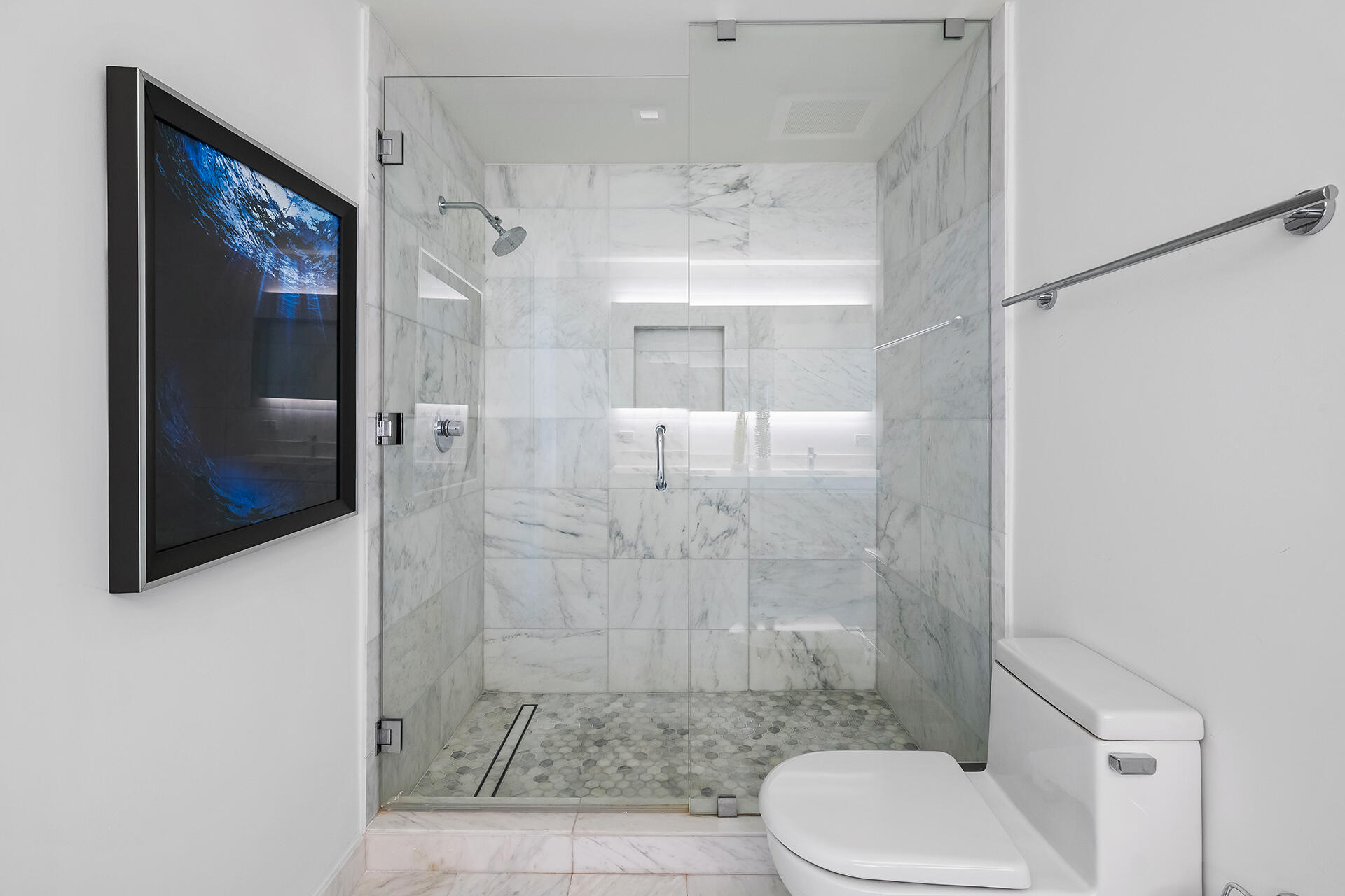 TIFFANY HOUSE CONDO - Residential