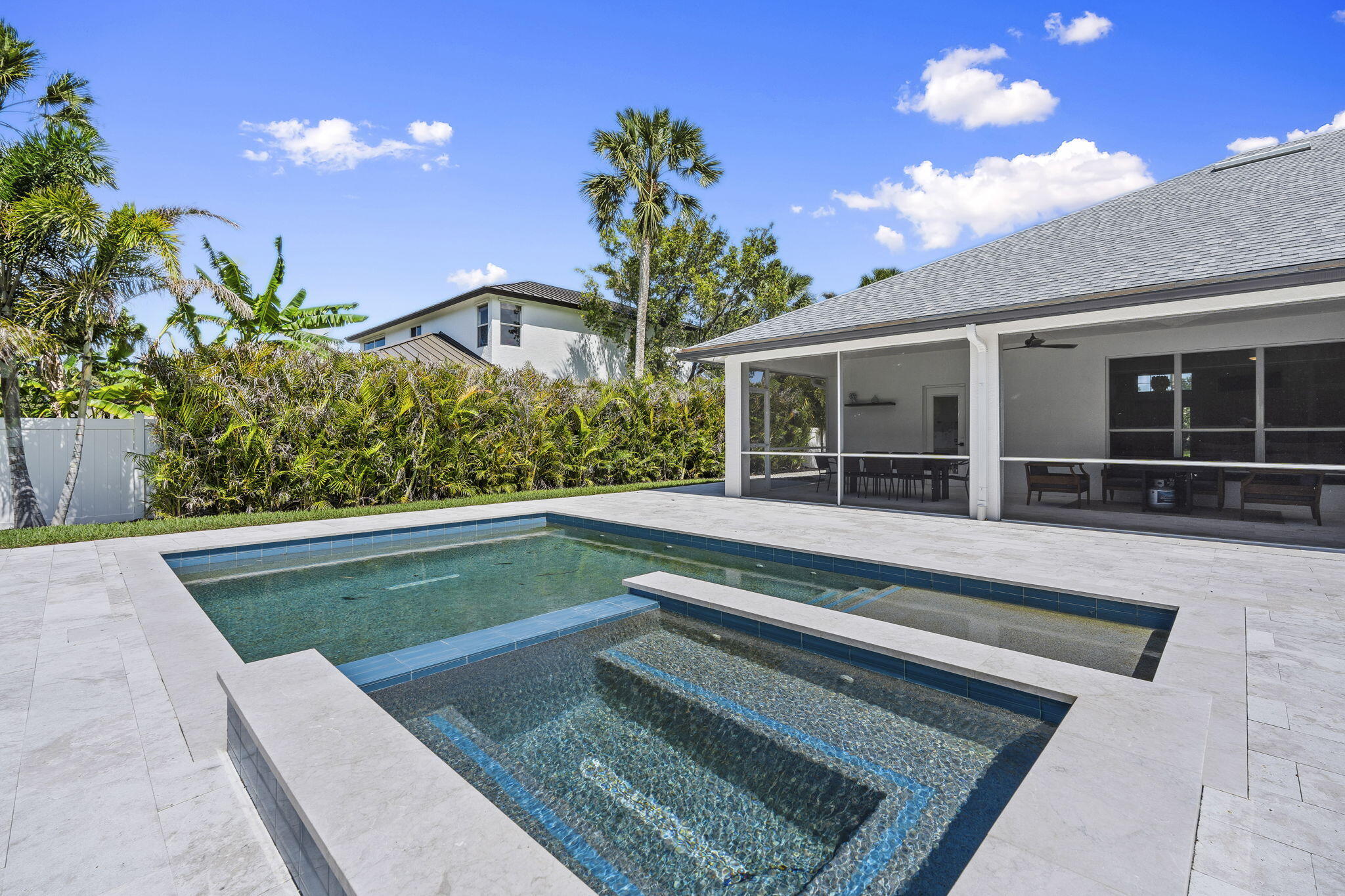 PILOTS COVE - Residential