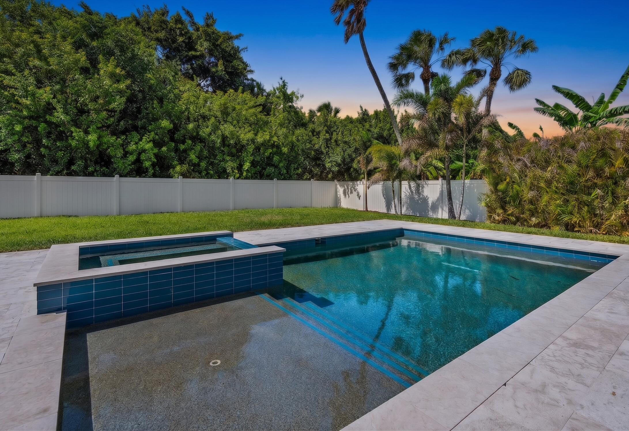 PILOTS COVE - Residential