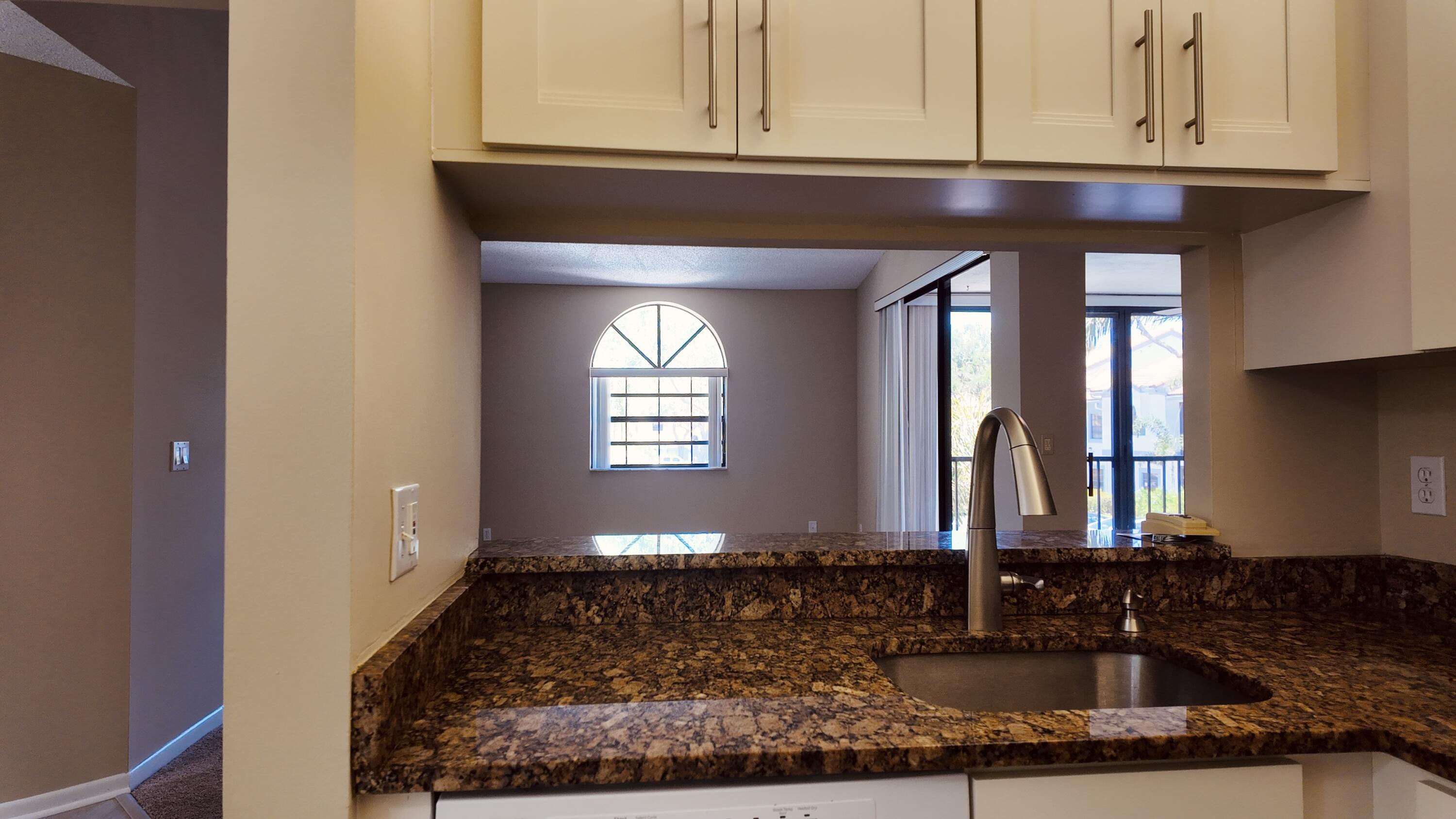 ALEXANDRA VILLAGE CONDO - Residential Lease