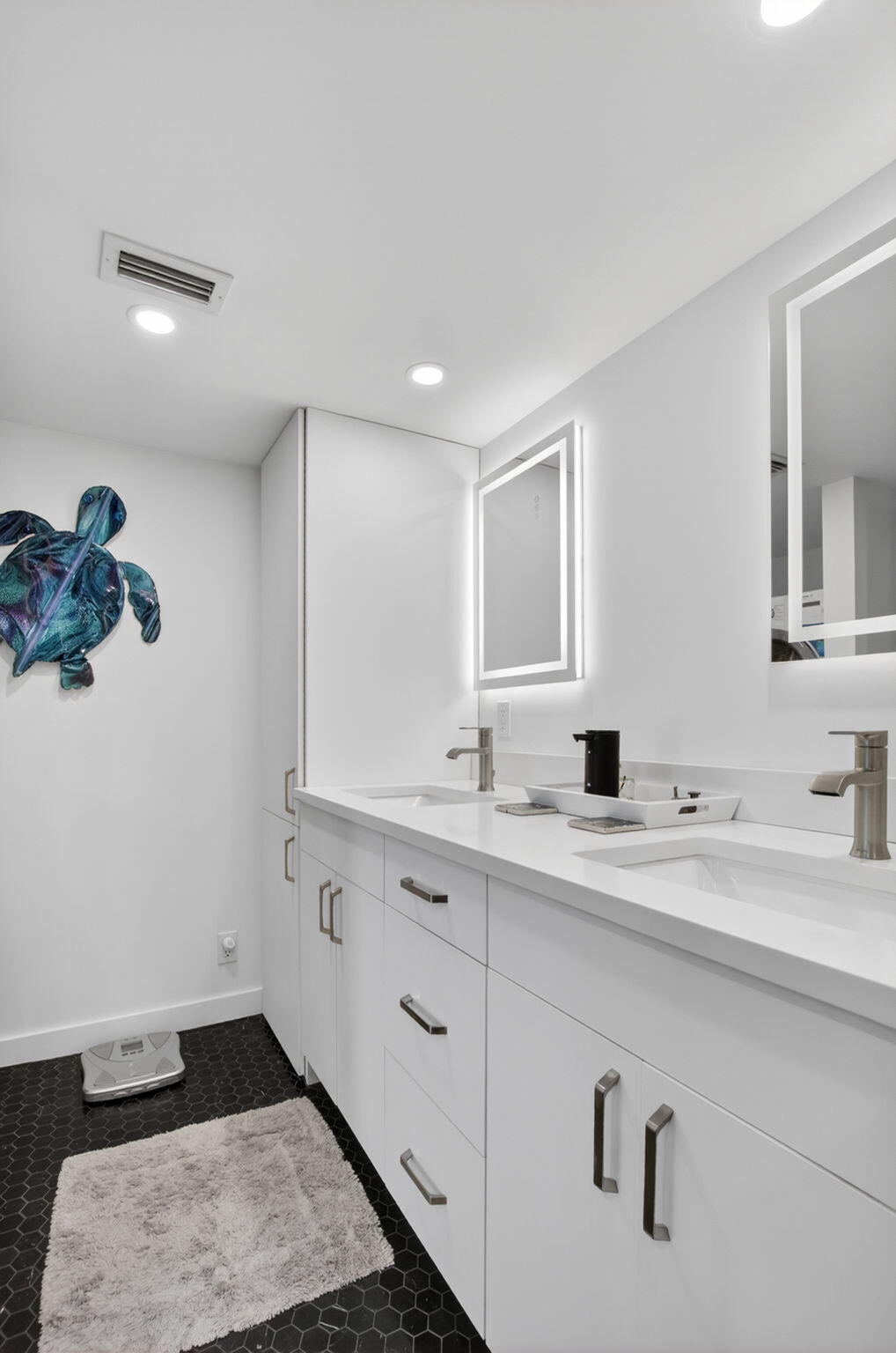 FRENCH VILLAGE CONDO - Residential