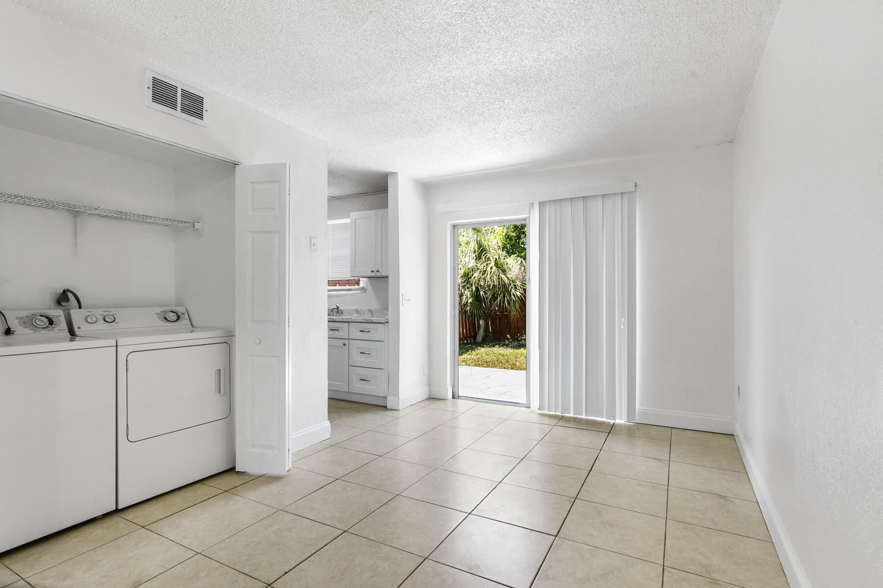 TIMBER PINES WEST - Residential Lease