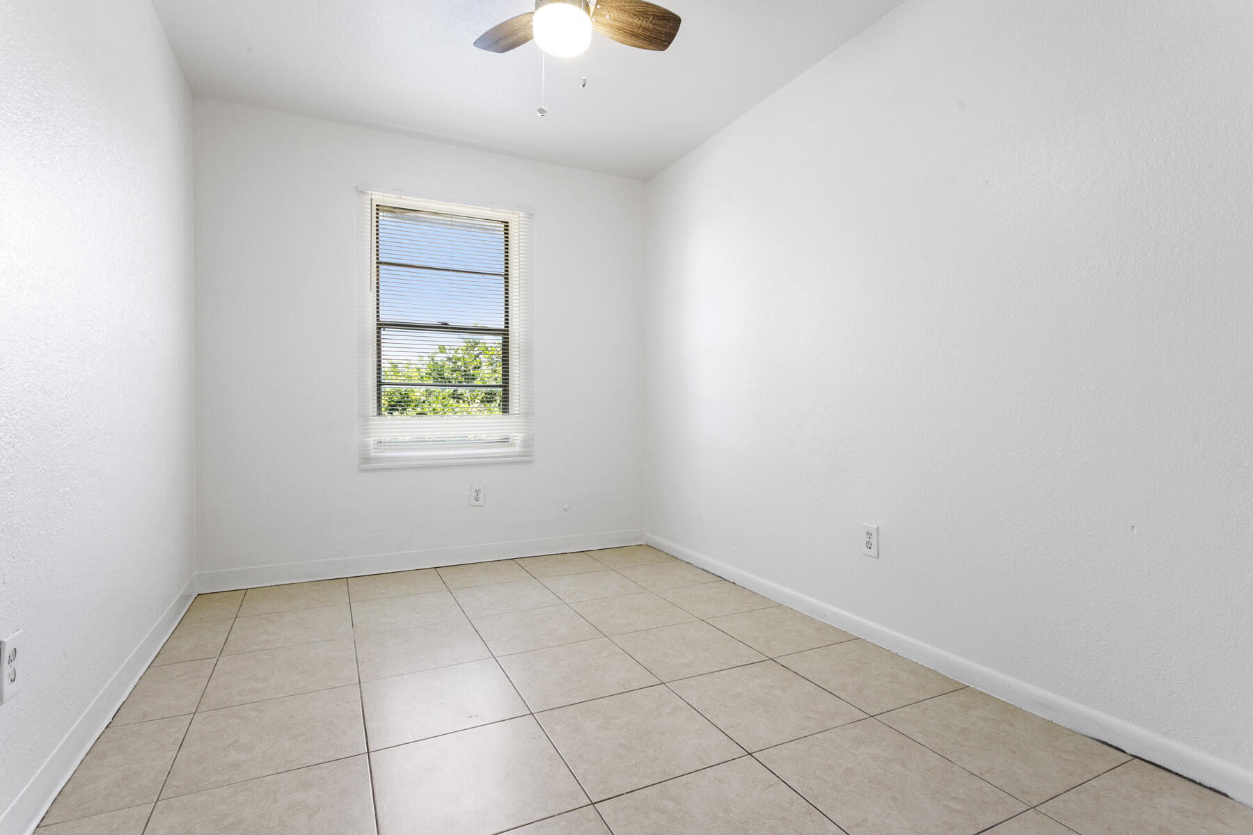 TIMBER PINES WEST - Residential Lease