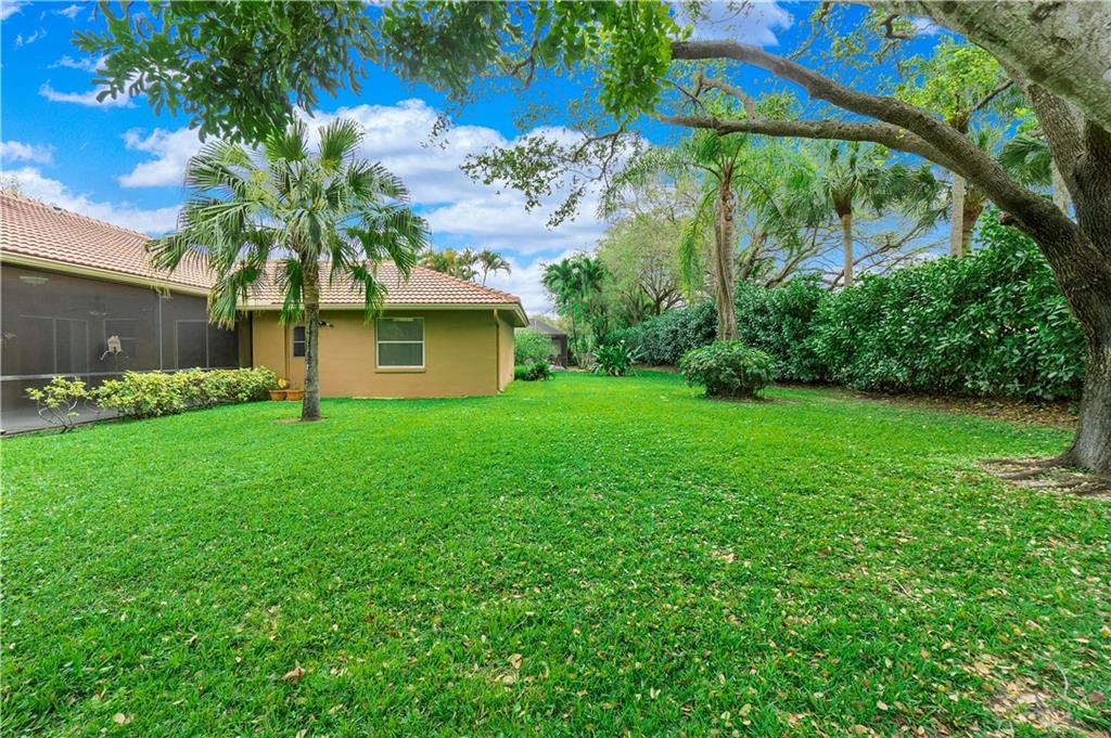 WESTVIEW VILLAGE 147-16 B - Residential