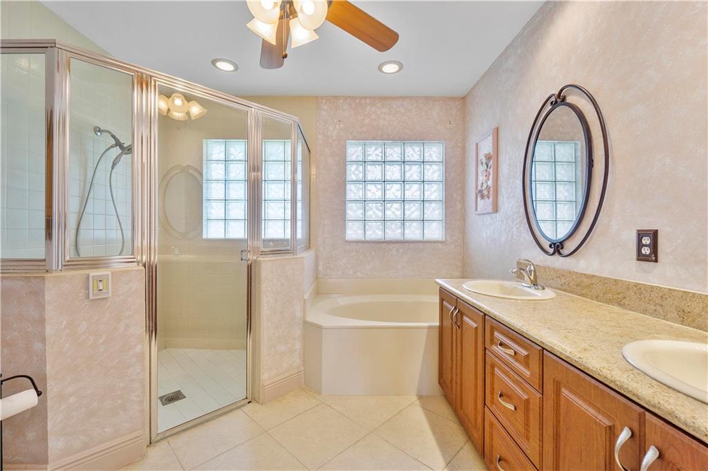 WESTVIEW VILLAGE 147-16 B - Residential