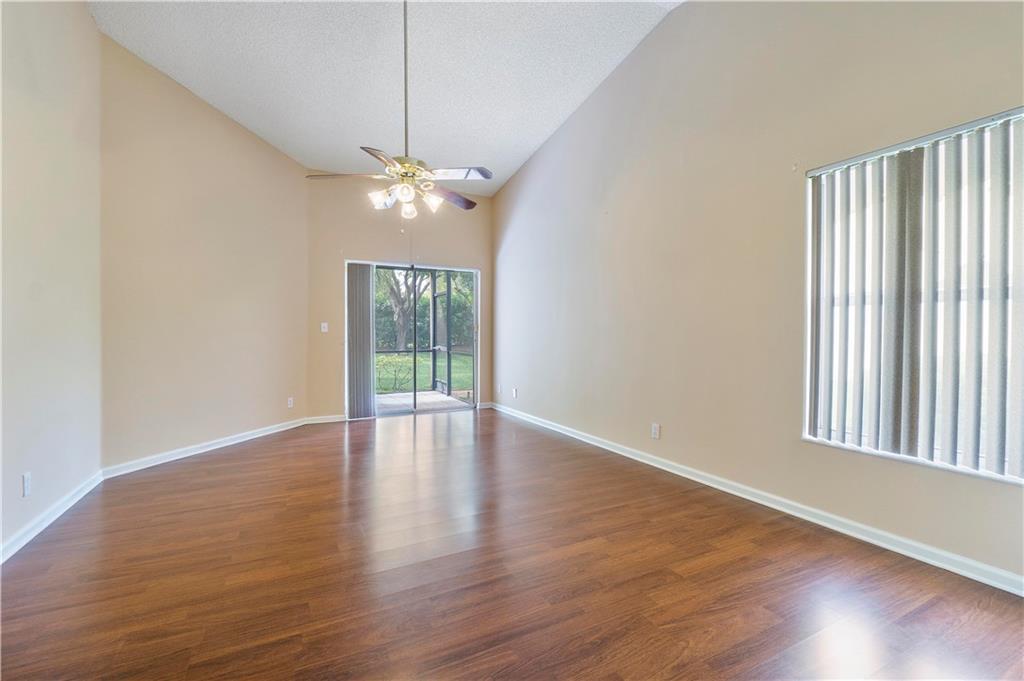 WESTVIEW VILLAGE 147-16 B - Residential