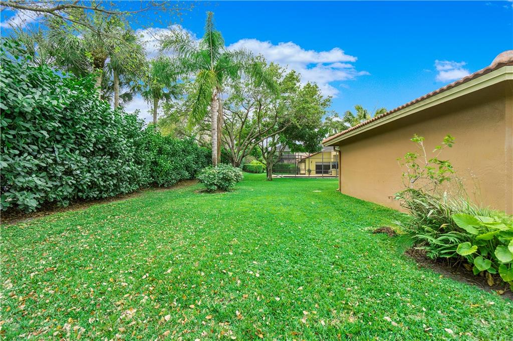 WESTVIEW VILLAGE 147-16 B - Residential
