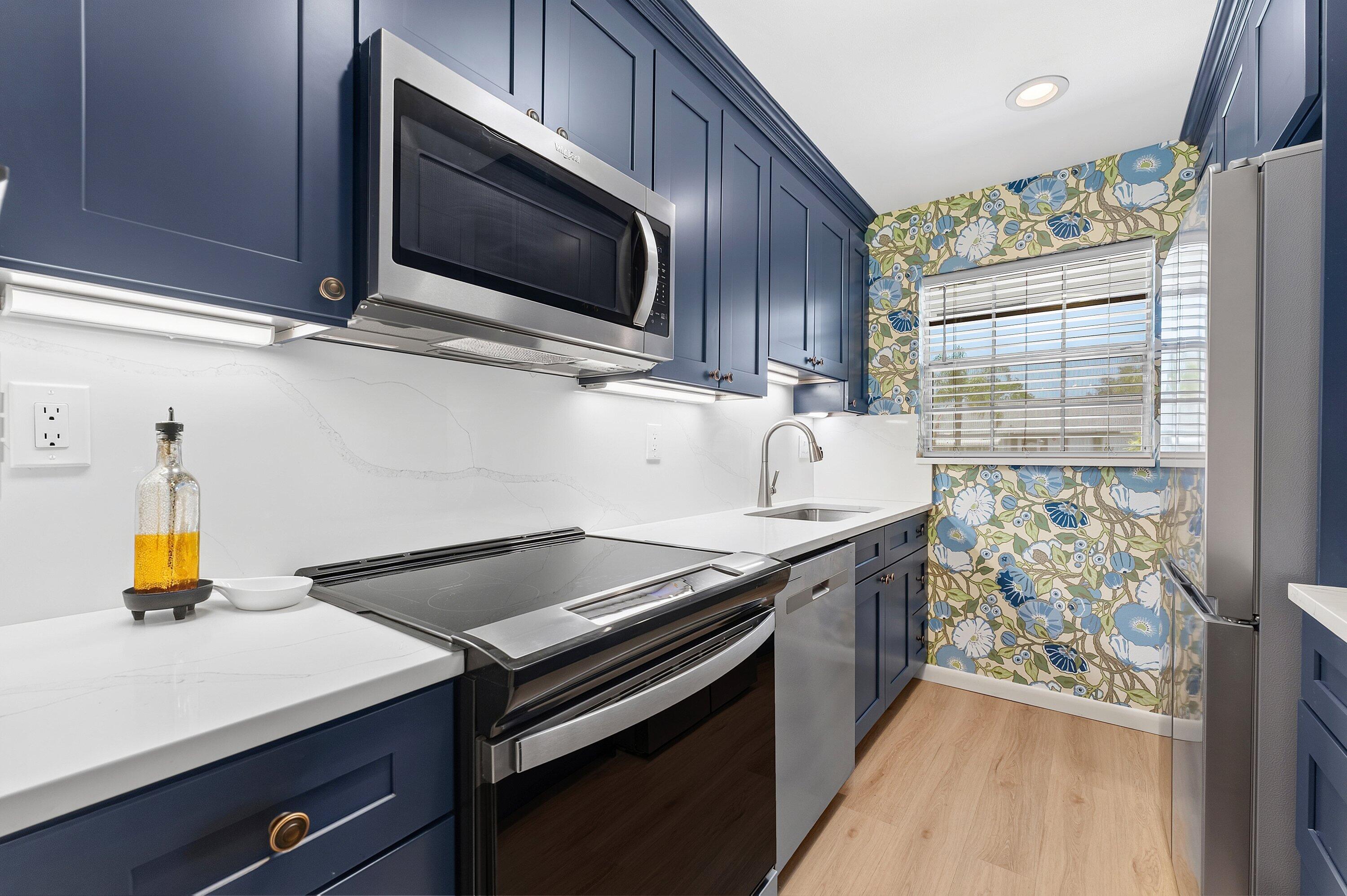 HIGH POINT OF DELRAY SEC 5 CONDO - Residential