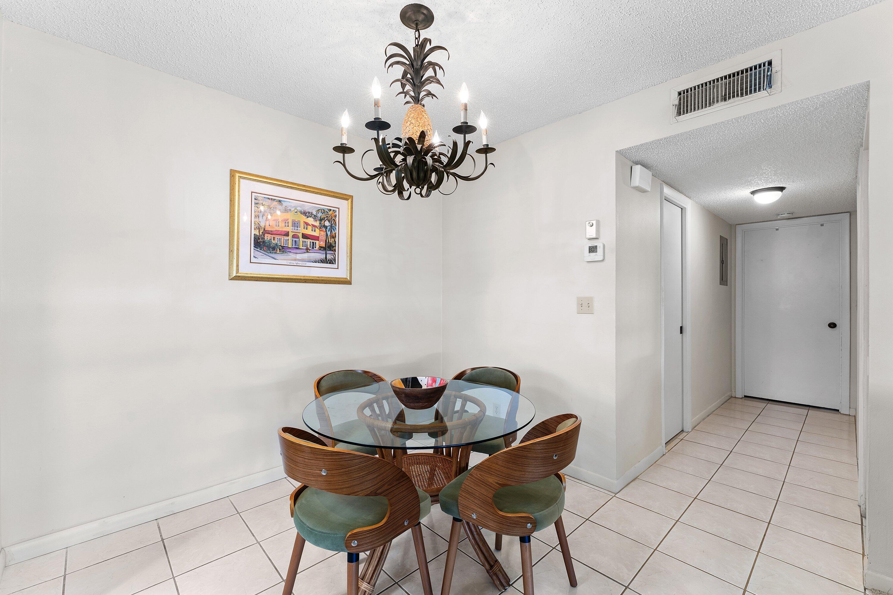 HIGH POINT OF DELRAY SEC 5 CONDO - Residential