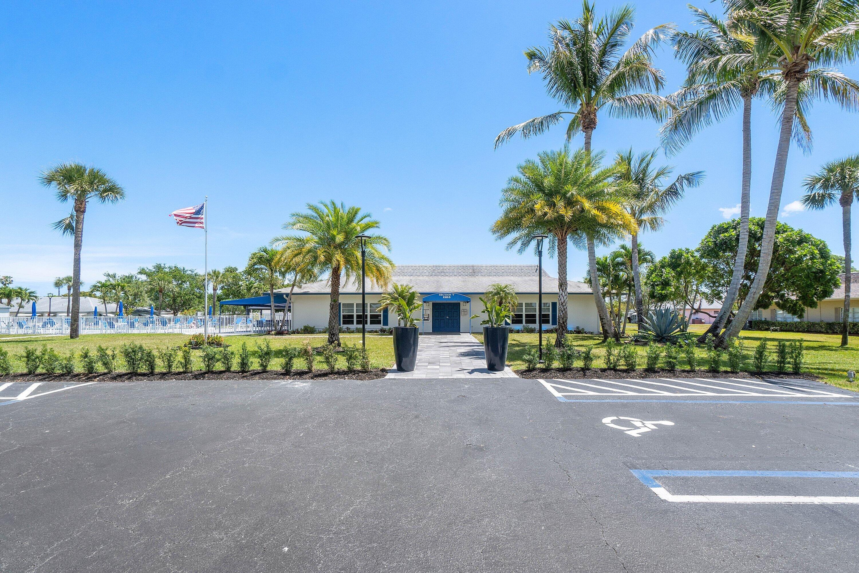 HIGH POINT OF DELRAY SEC 5 CONDO - Residential