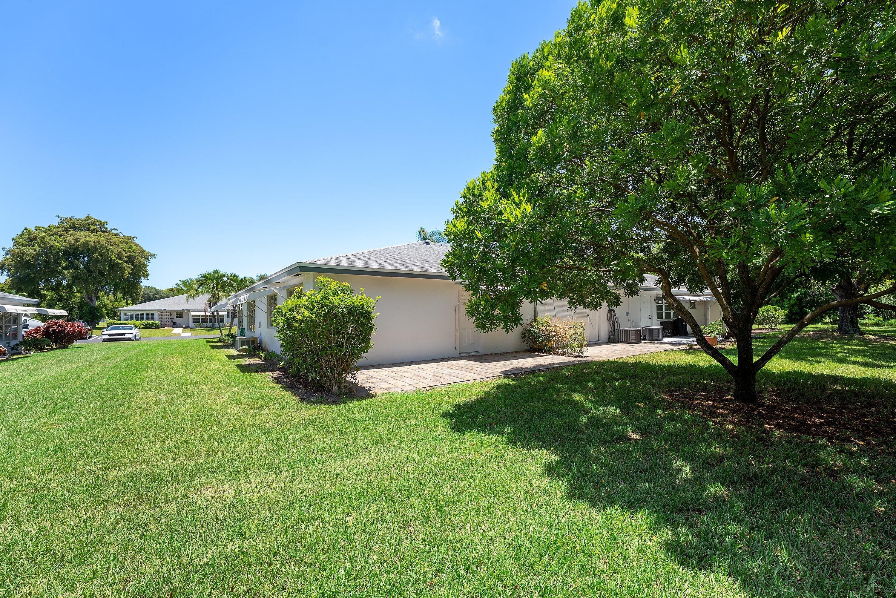 HIGH POINT OF DELRAY SEC 5 CONDO - Residential