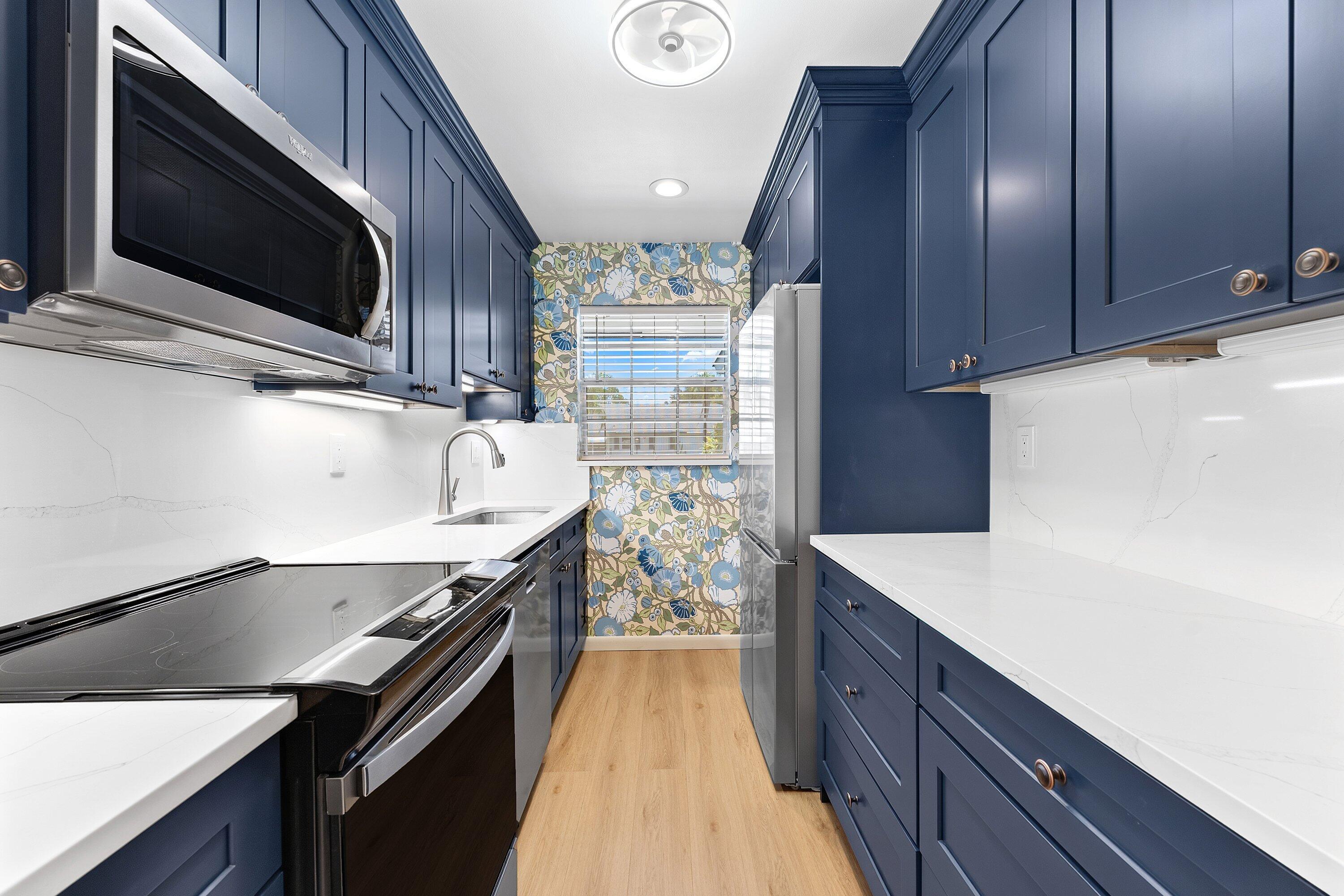 HIGH POINT OF DELRAY SEC 5 CONDO - Residential