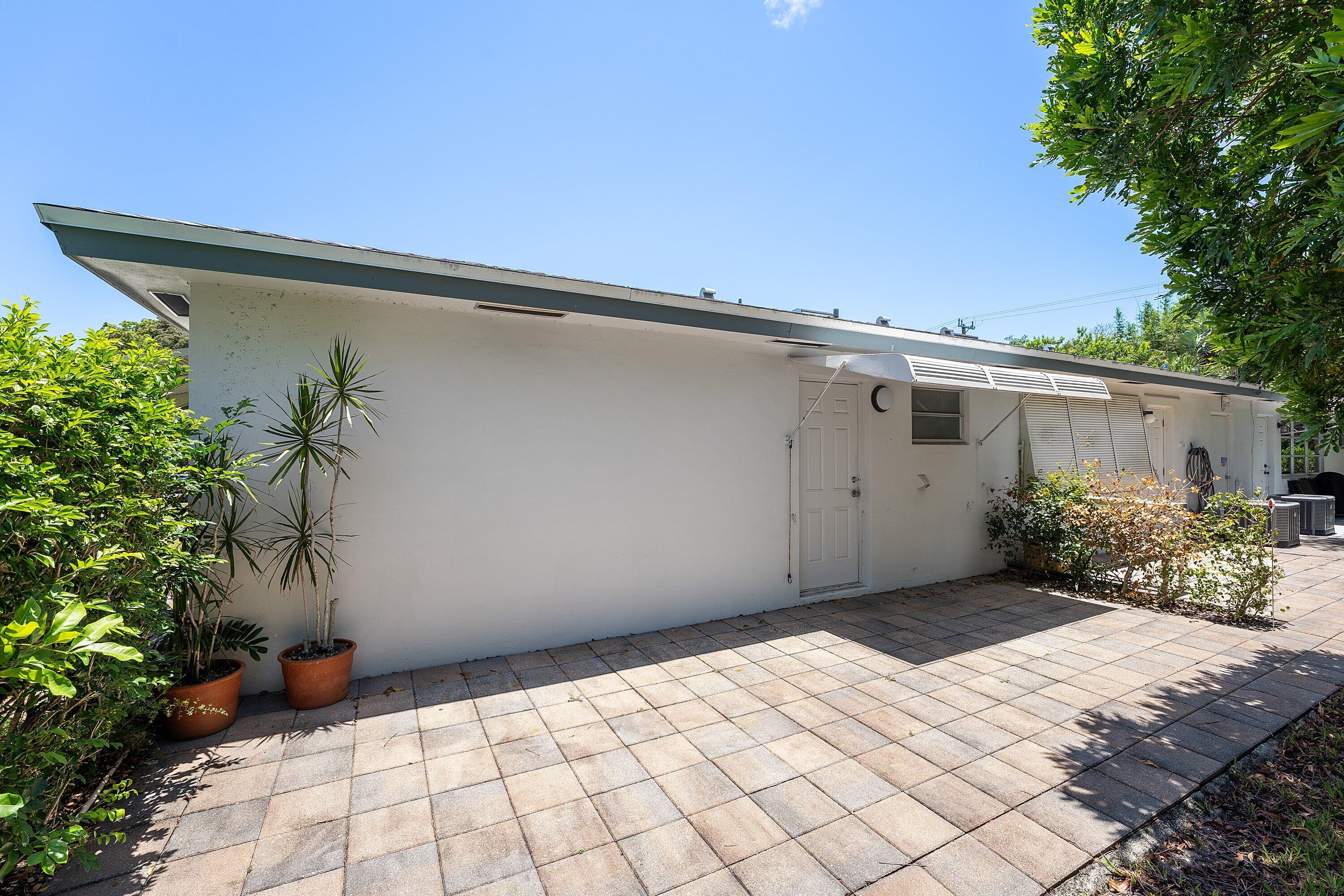 HIGH POINT OF DELRAY SEC 5 CONDO - Residential