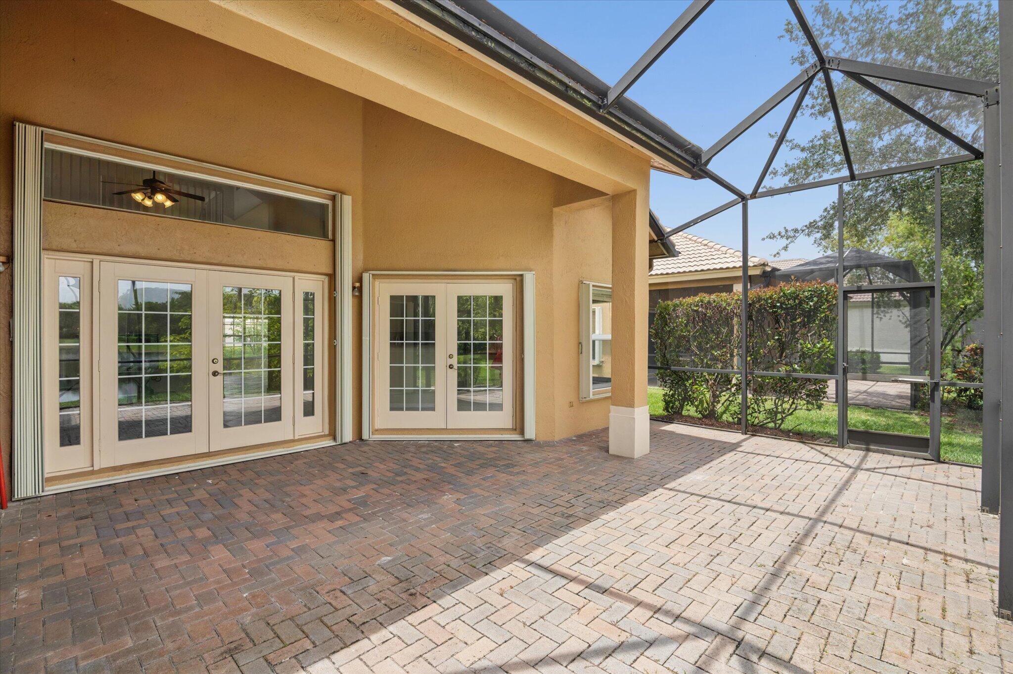 PARKLAND ISLES - Residential