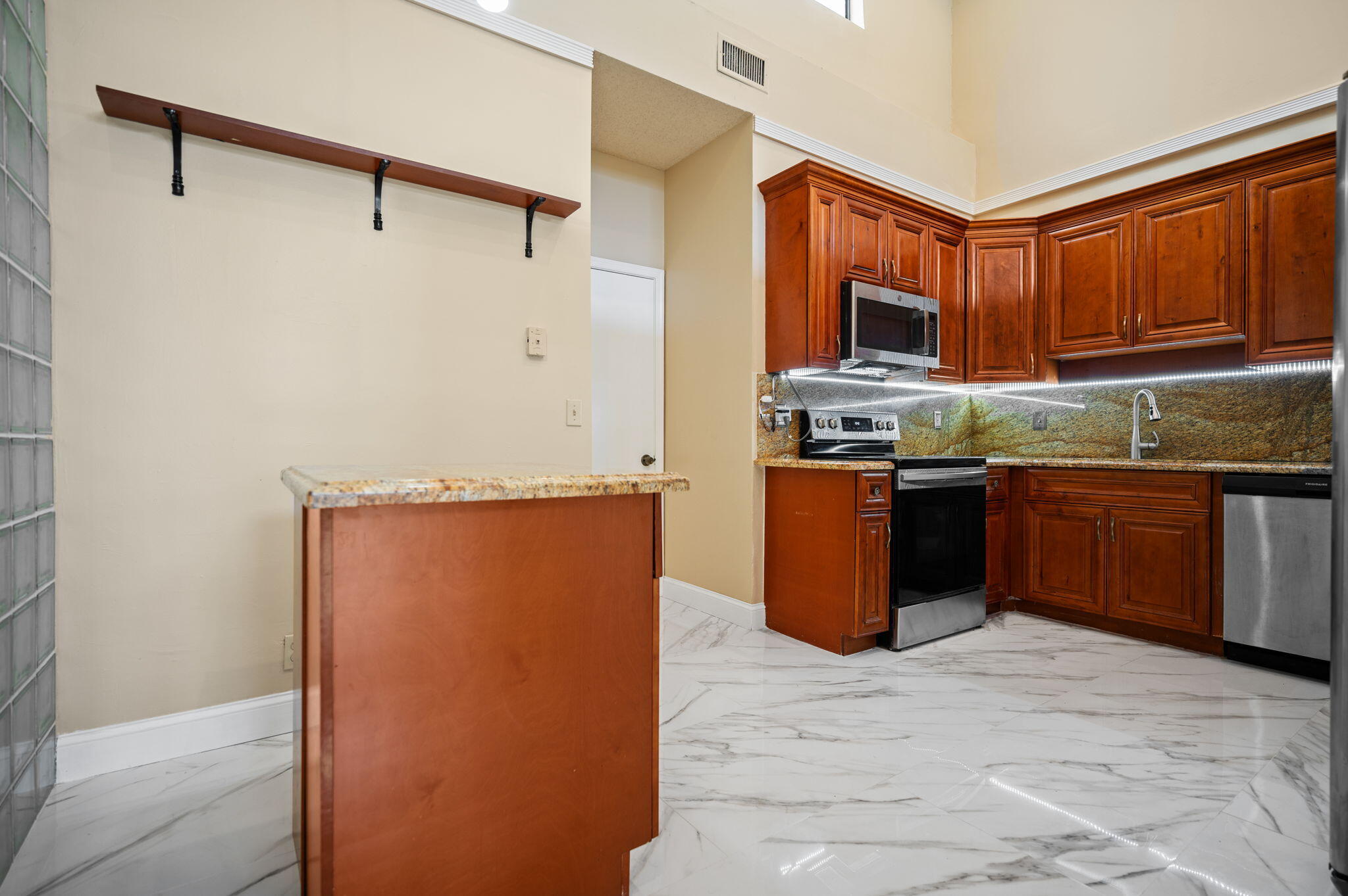 MONTEGO BAY 3 - Residential