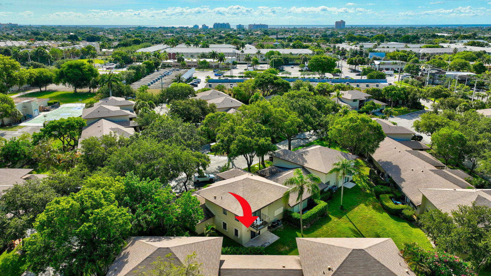 CONDOMINIUM 17 OF LIGHTHOUSE - Residential