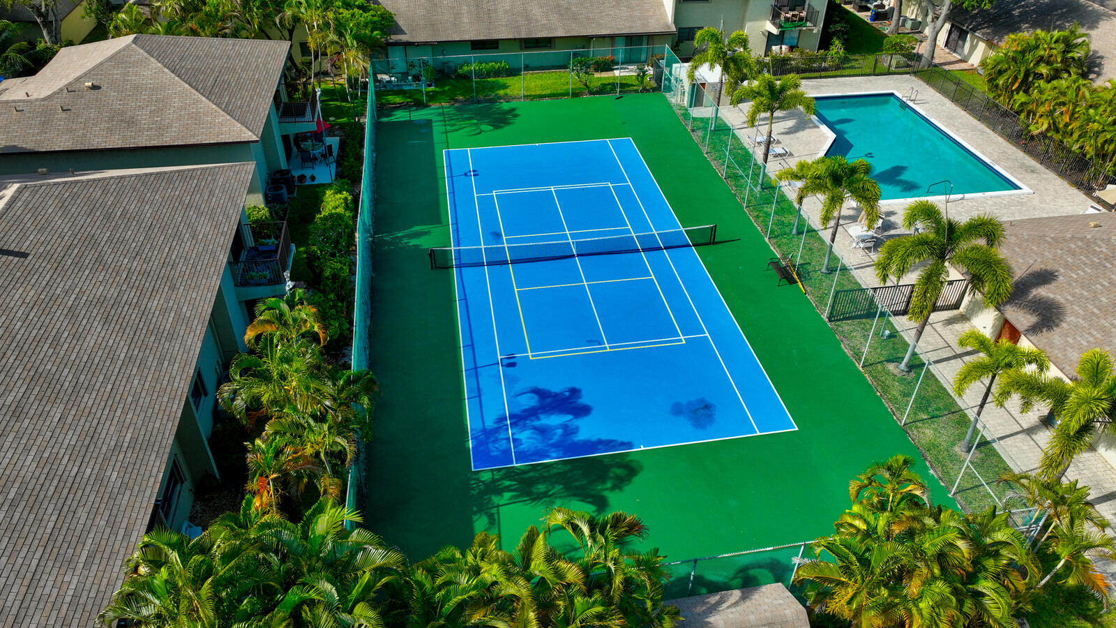CONDOMINIUM 17 OF LIGHTHOUSE - Residential