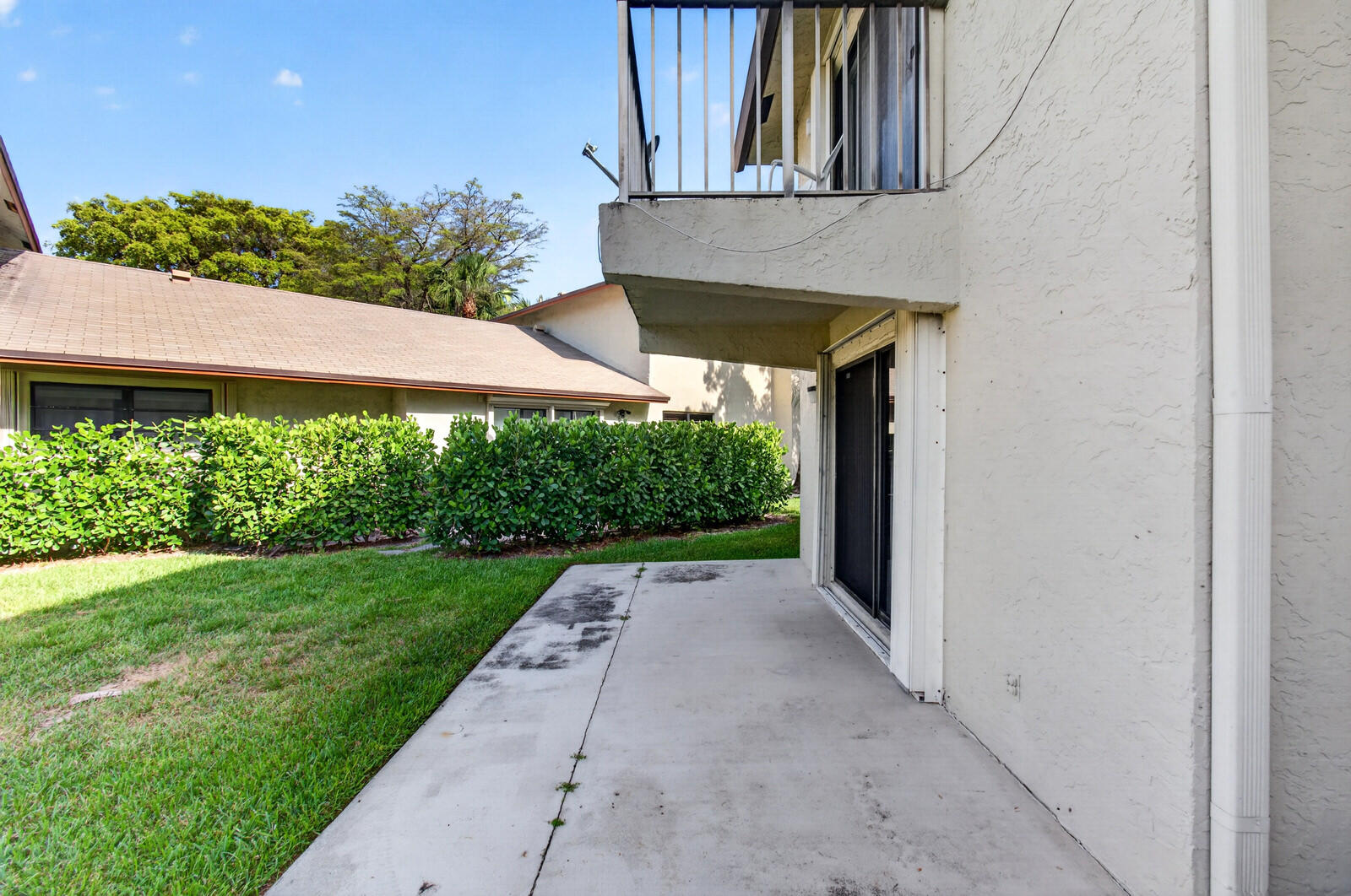 CONDOMINIUM 17 OF LIGHTHOUSE - Residential