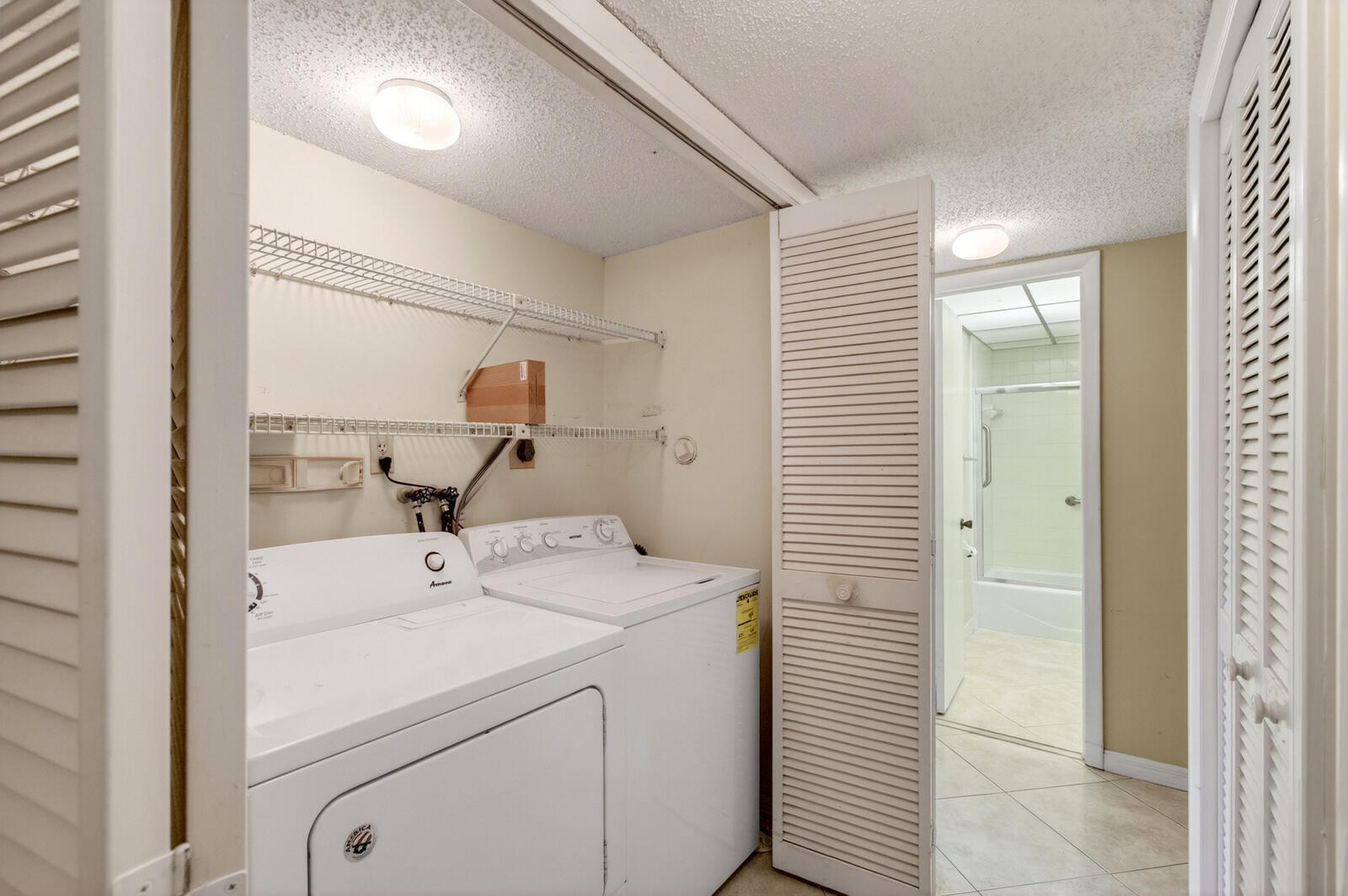 CONDOMINIUM 17 OF LIGHTHOUSE - Residential
