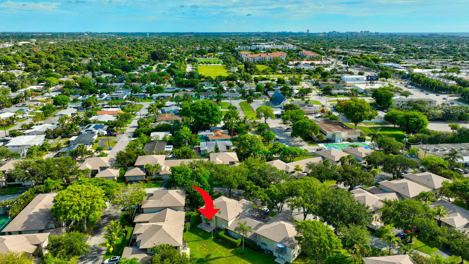 CONDOMINIUM 17 OF LIGHTHOUSE - Residential